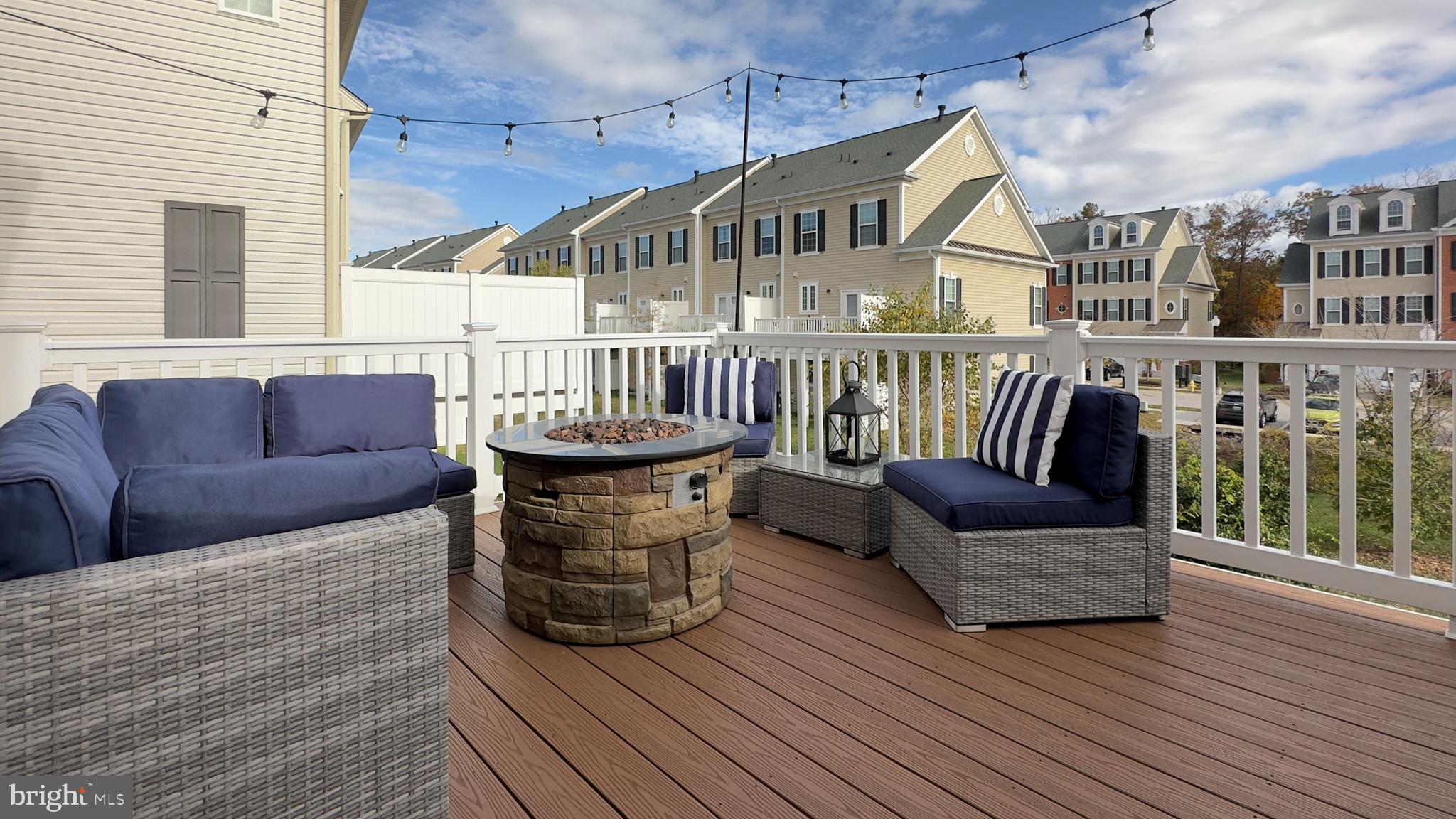 CREEKSTONE VILLAGE - Residential