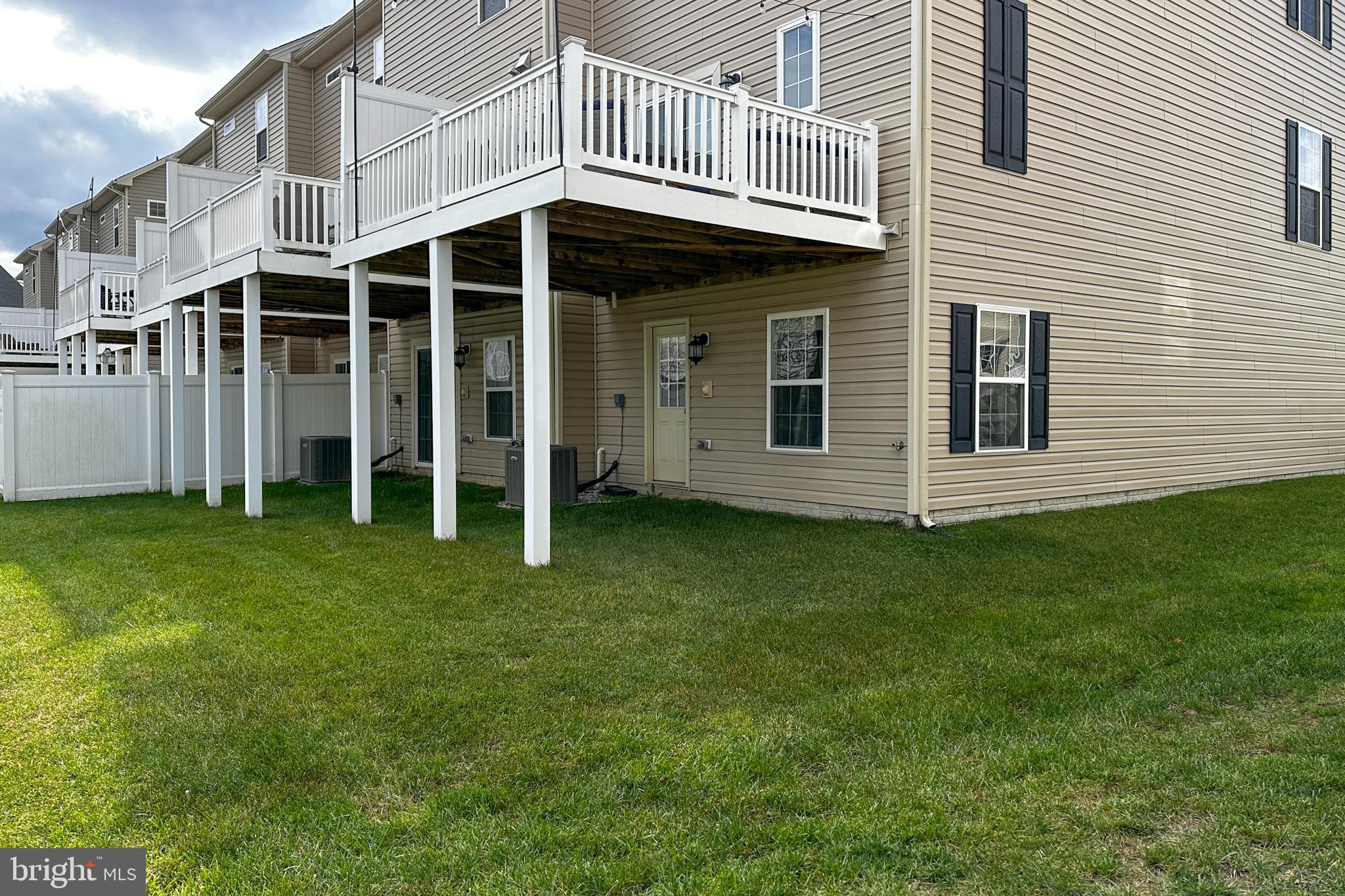 CREEKSTONE VILLAGE - Residential