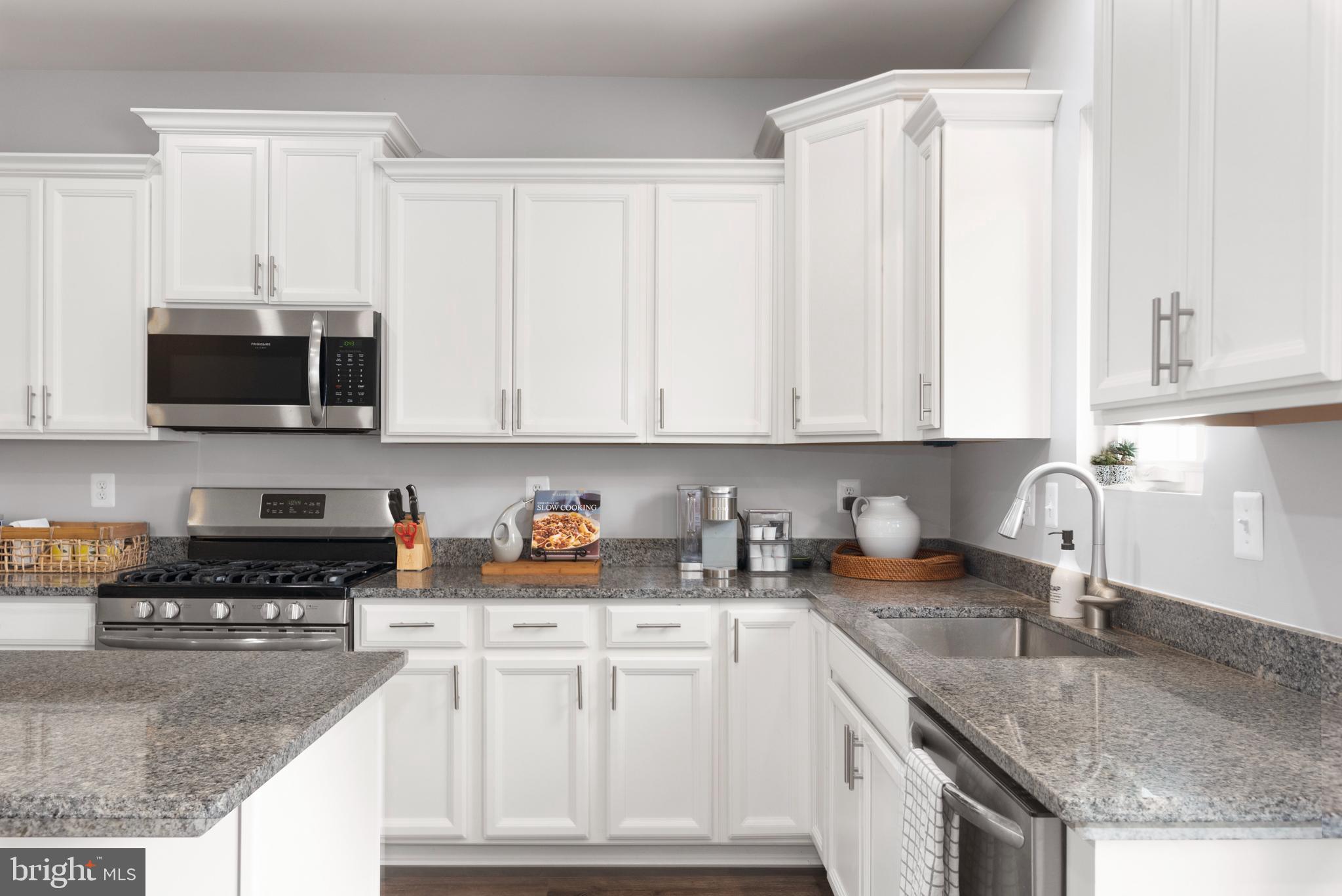 CREEKSTONE VILLAGE - Residential