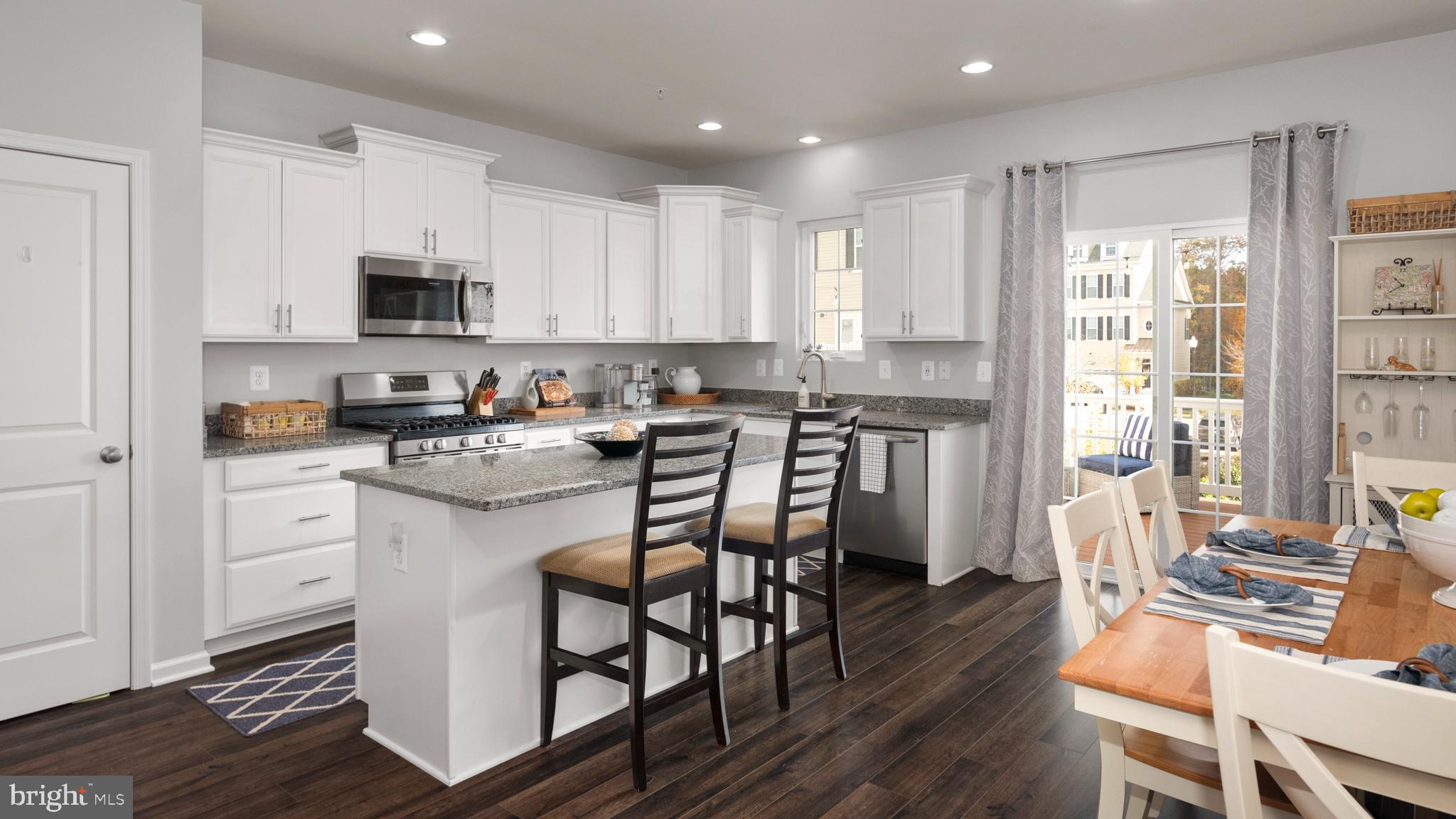 CREEKSTONE VILLAGE - Residential