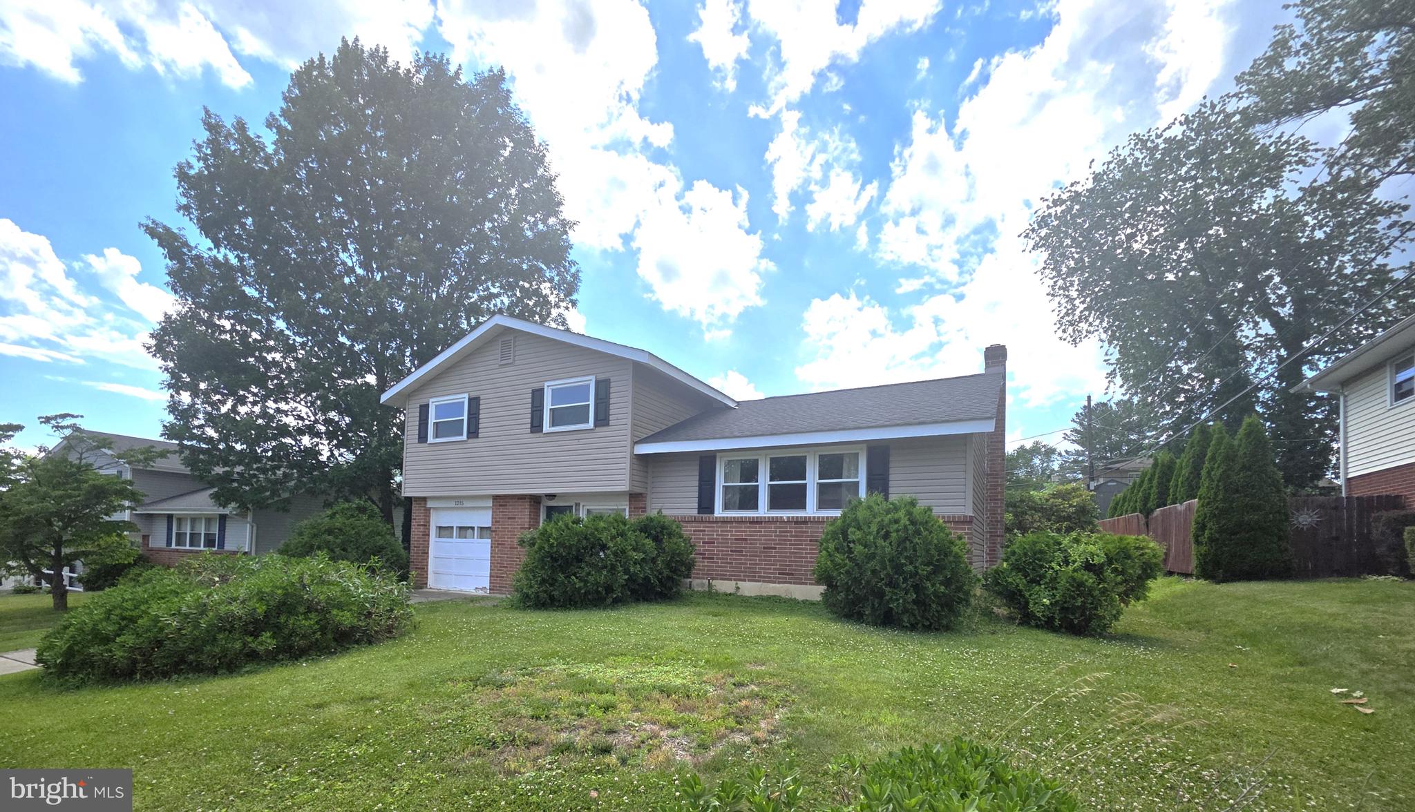 1215 IPSWICH DRIVE