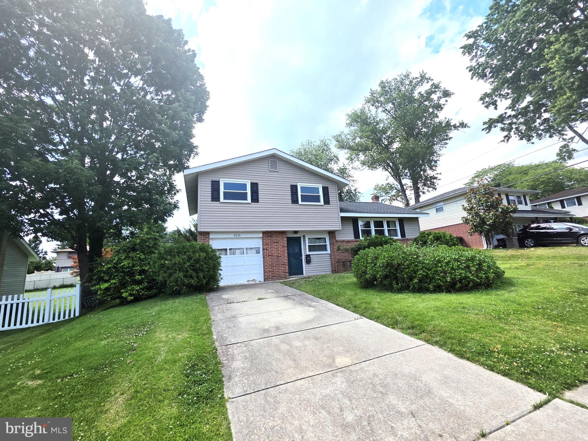 1215 IPSWICH DRIVE