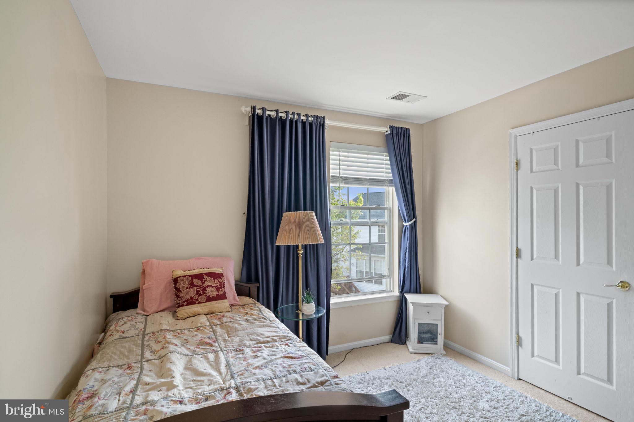 DALE CITY - Residential