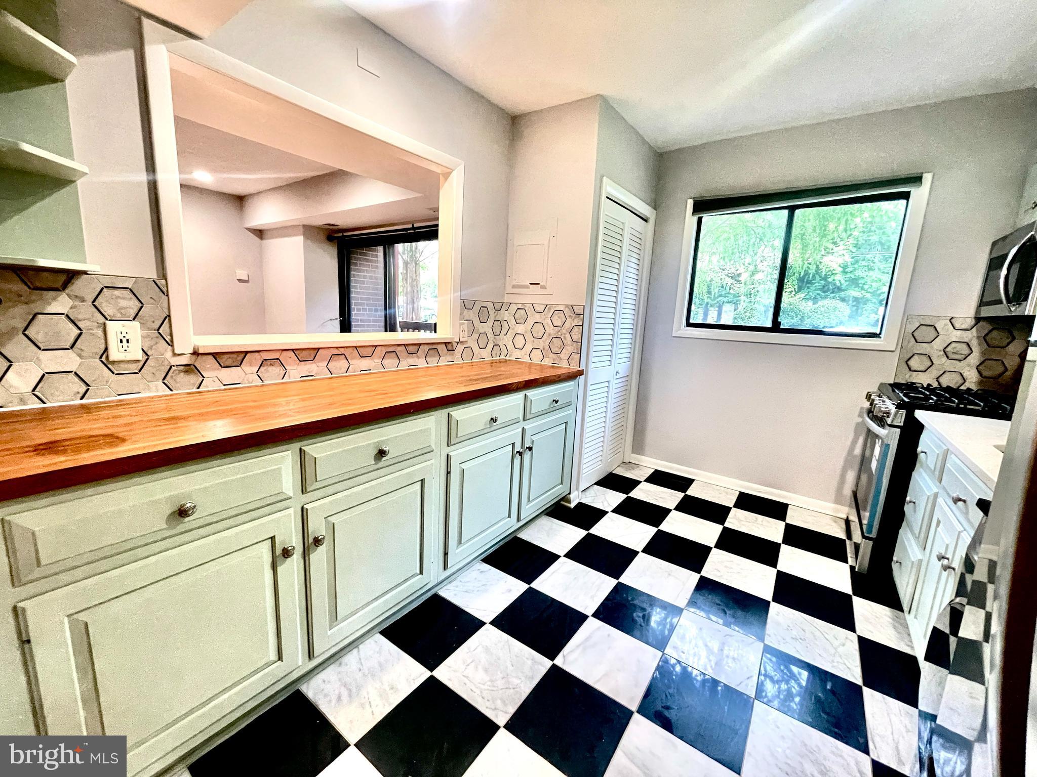 SEMINARY WALK - Residential Lease