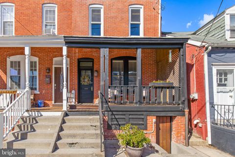 Photo of 30 N Mary Street, LANCASTER, PA 17603 (MLS # PALA2064646)