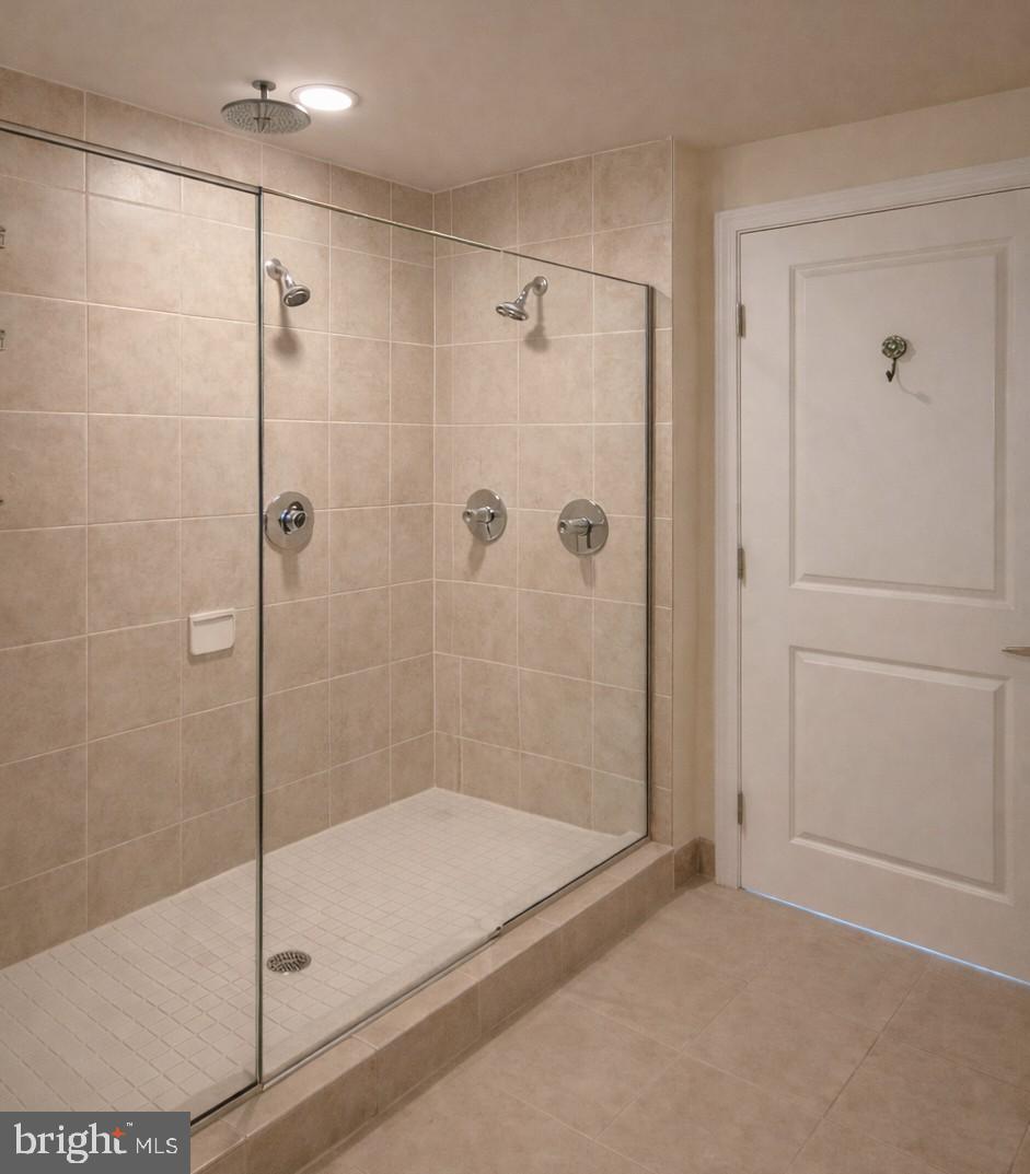 MIDTOWN BETHESDA NORTH - Residential