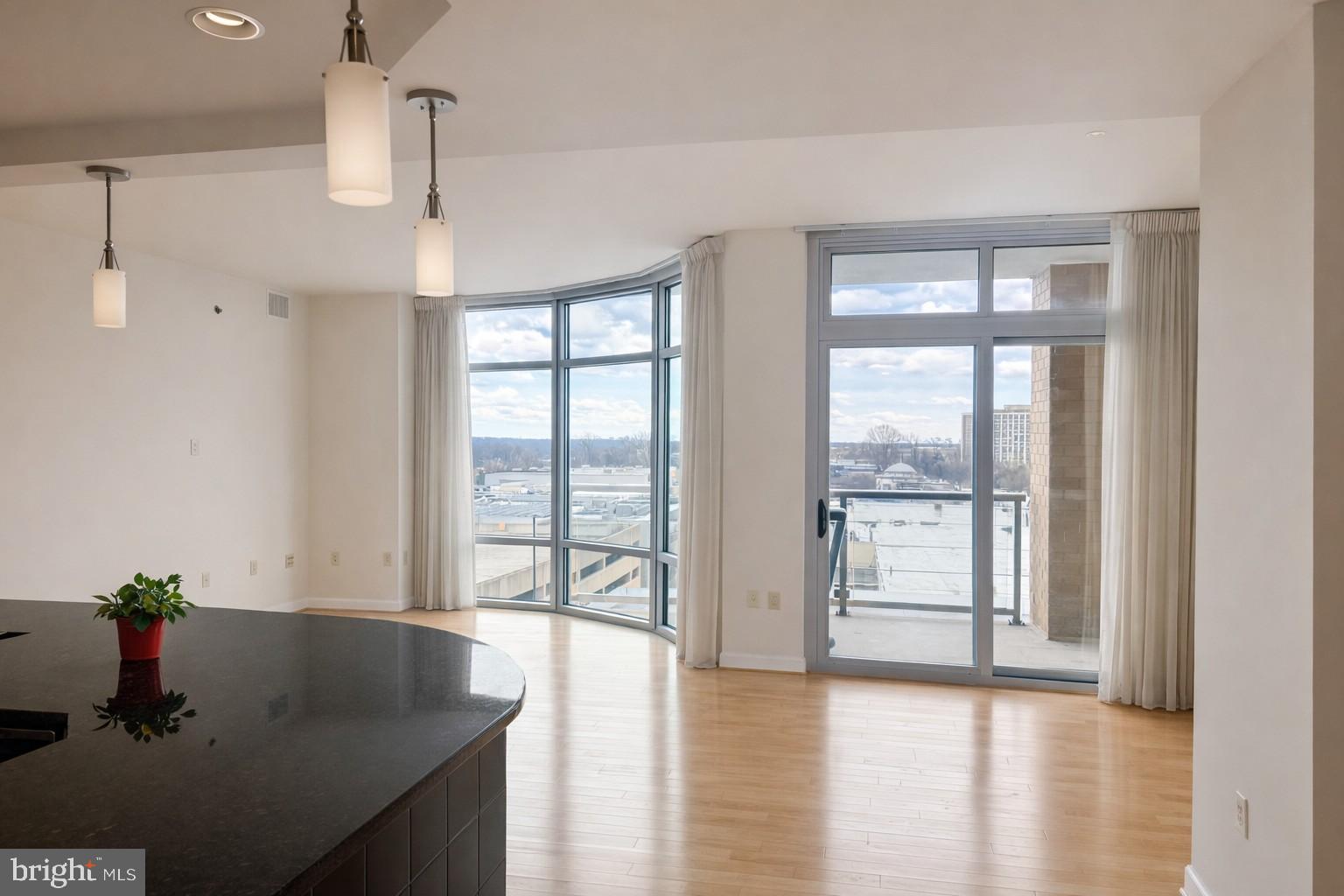 MIDTOWN BETHESDA NORTH - Residential