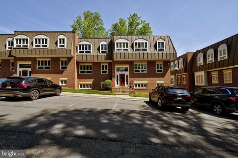 10621 JONES STREET 301A AND 301B FAIRFAX VA 22030