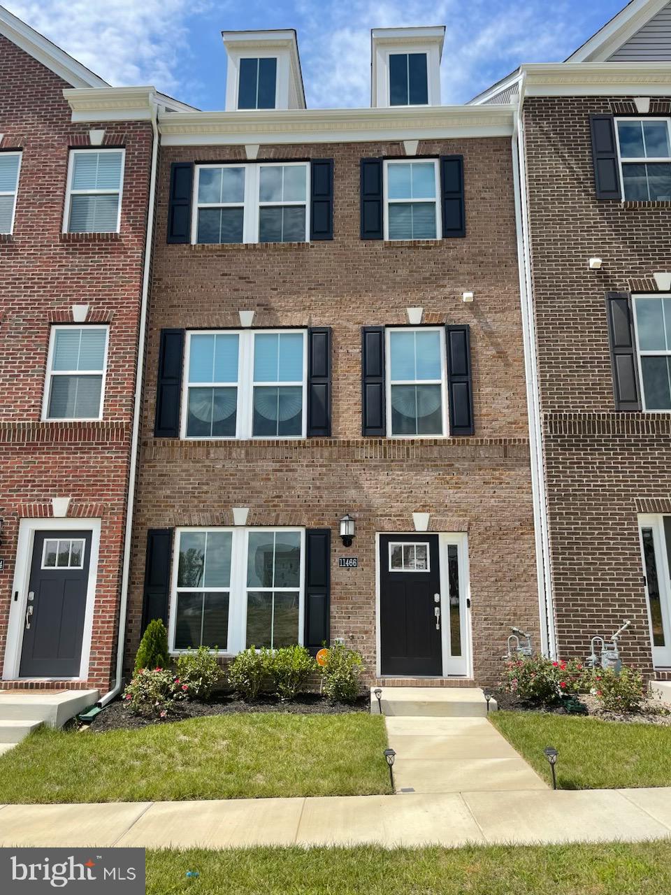 GLENEAGLES AT ST CHARLES - Residential Lease