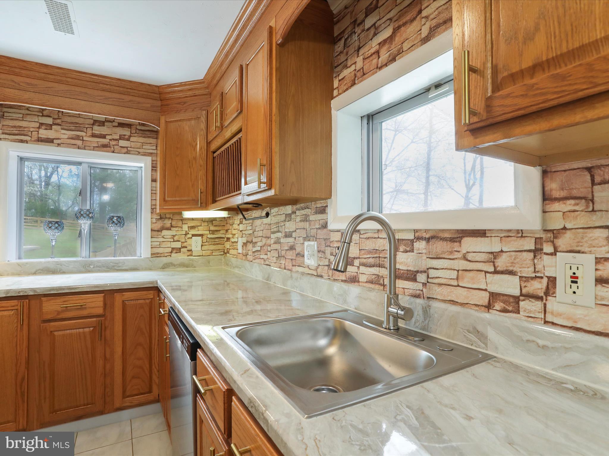 POTOMAC PARK ESTATES - Residential