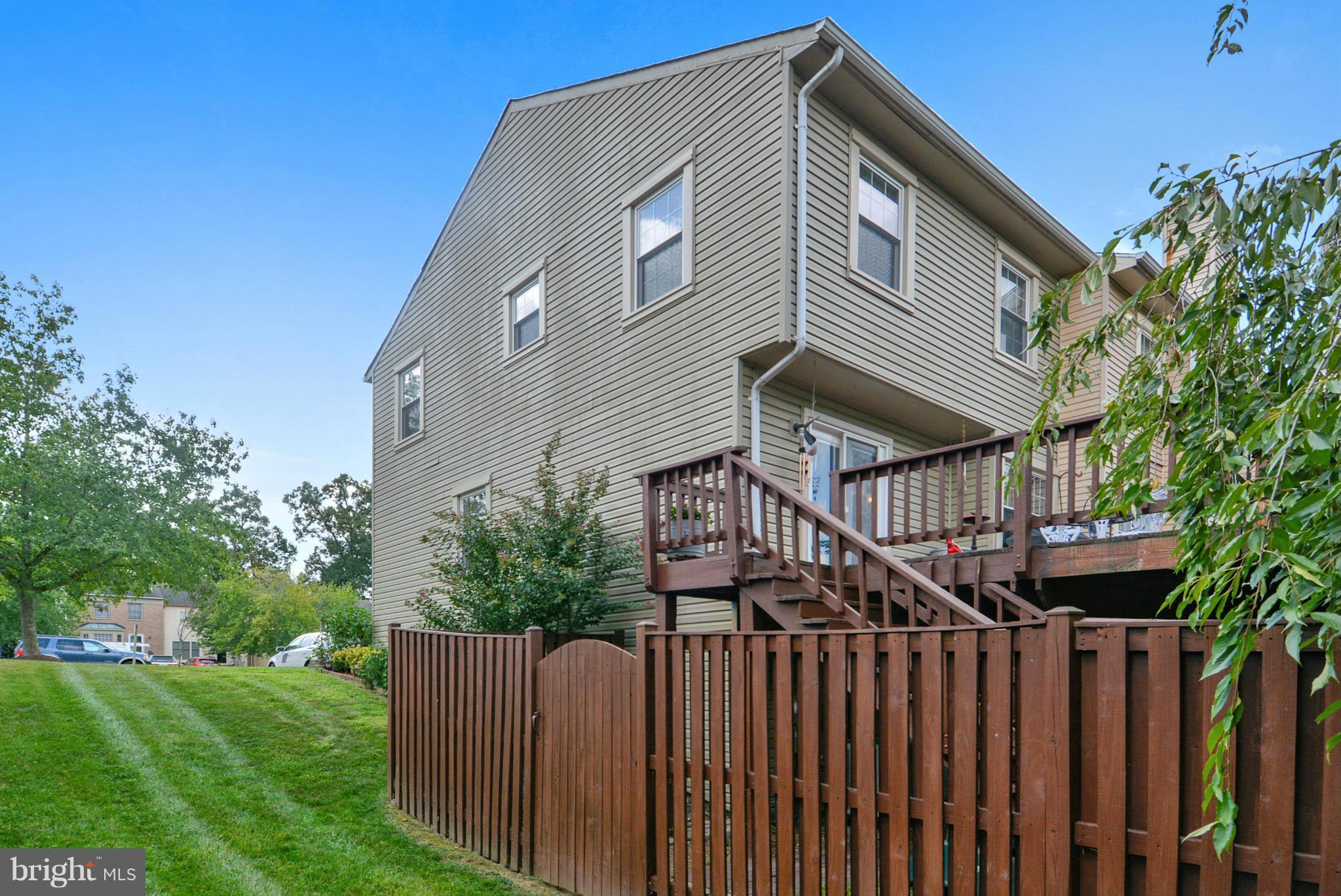 STONEHENGE - Residential