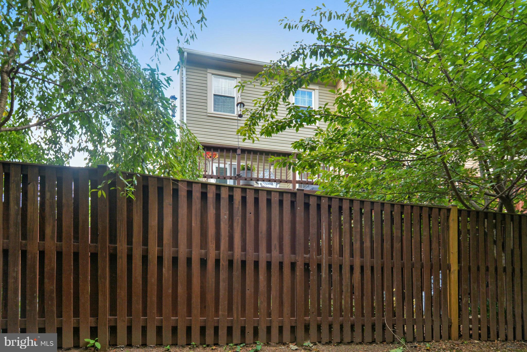 STONEHENGE - Residential