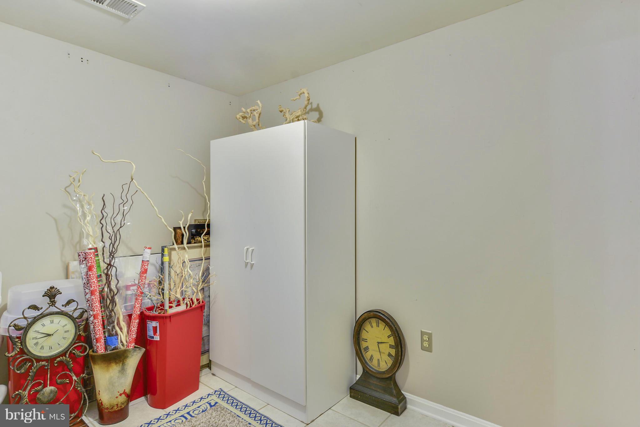 STONEHENGE - Residential