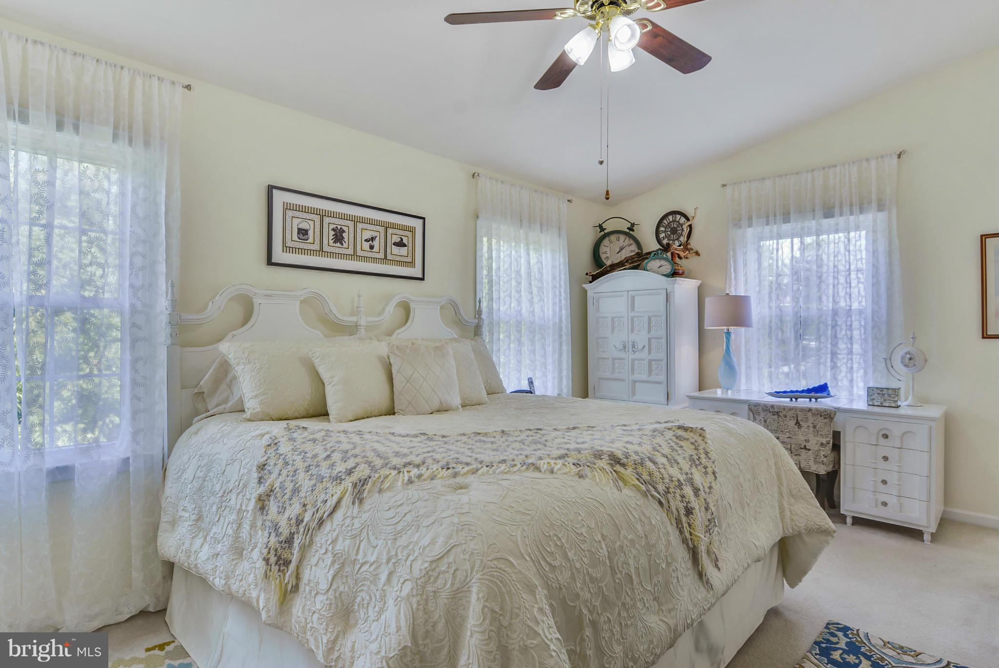 STONEHENGE - Residential