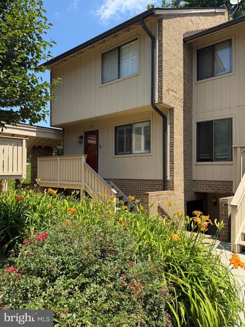 Photo of 2534 Glengyle Drive #171, VIENNA, VA 22181 (MLS # VAFX2328596)