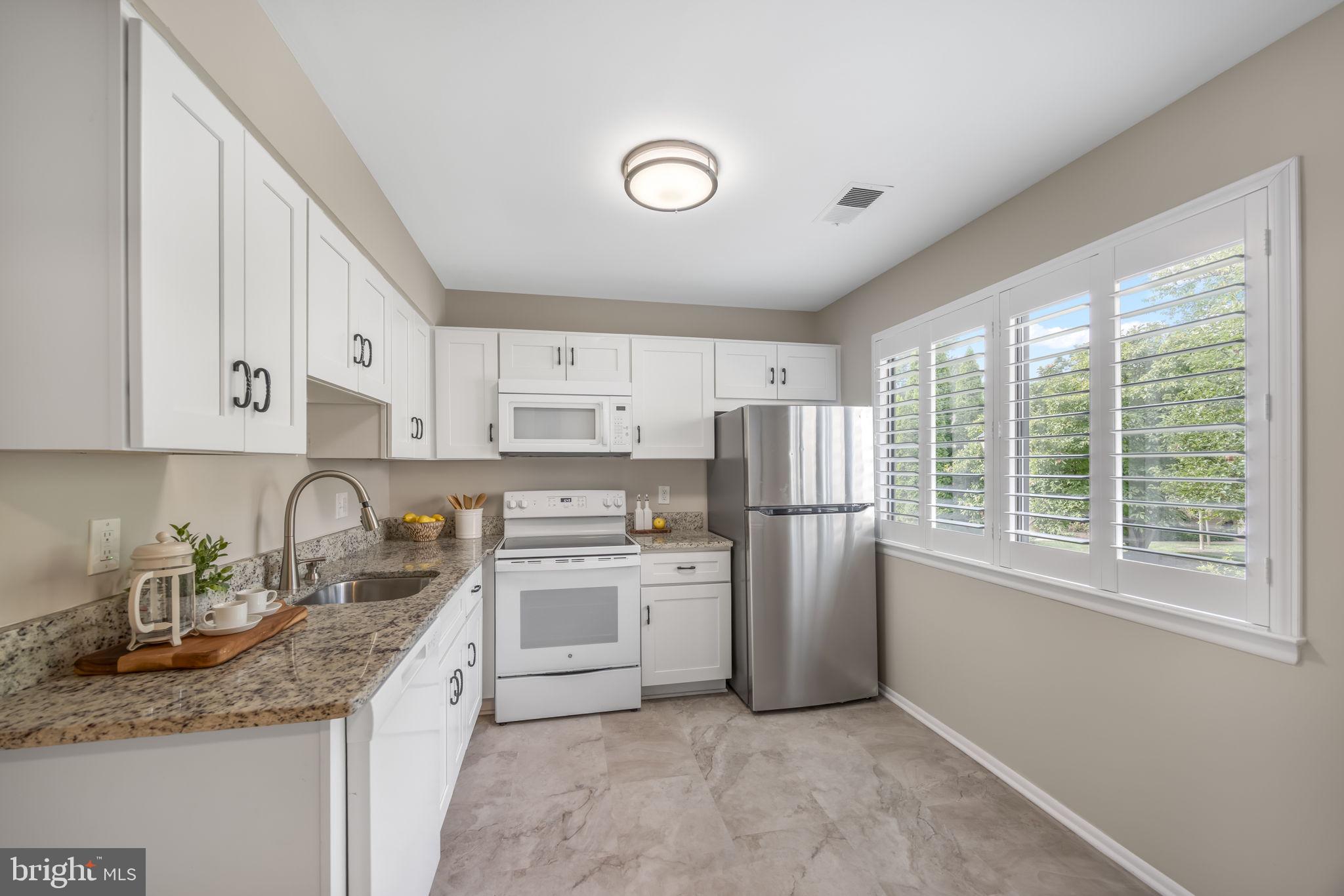 2534 GLENGYLE DRIVE 171
