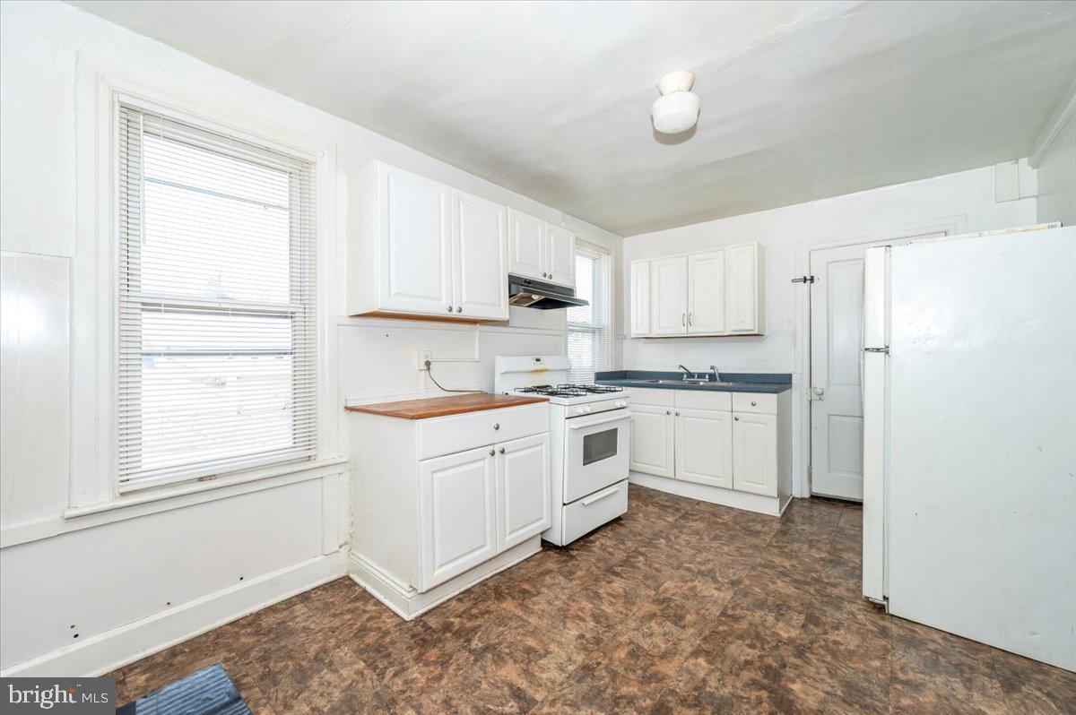 NONE AVAILABLE - Residential Lease