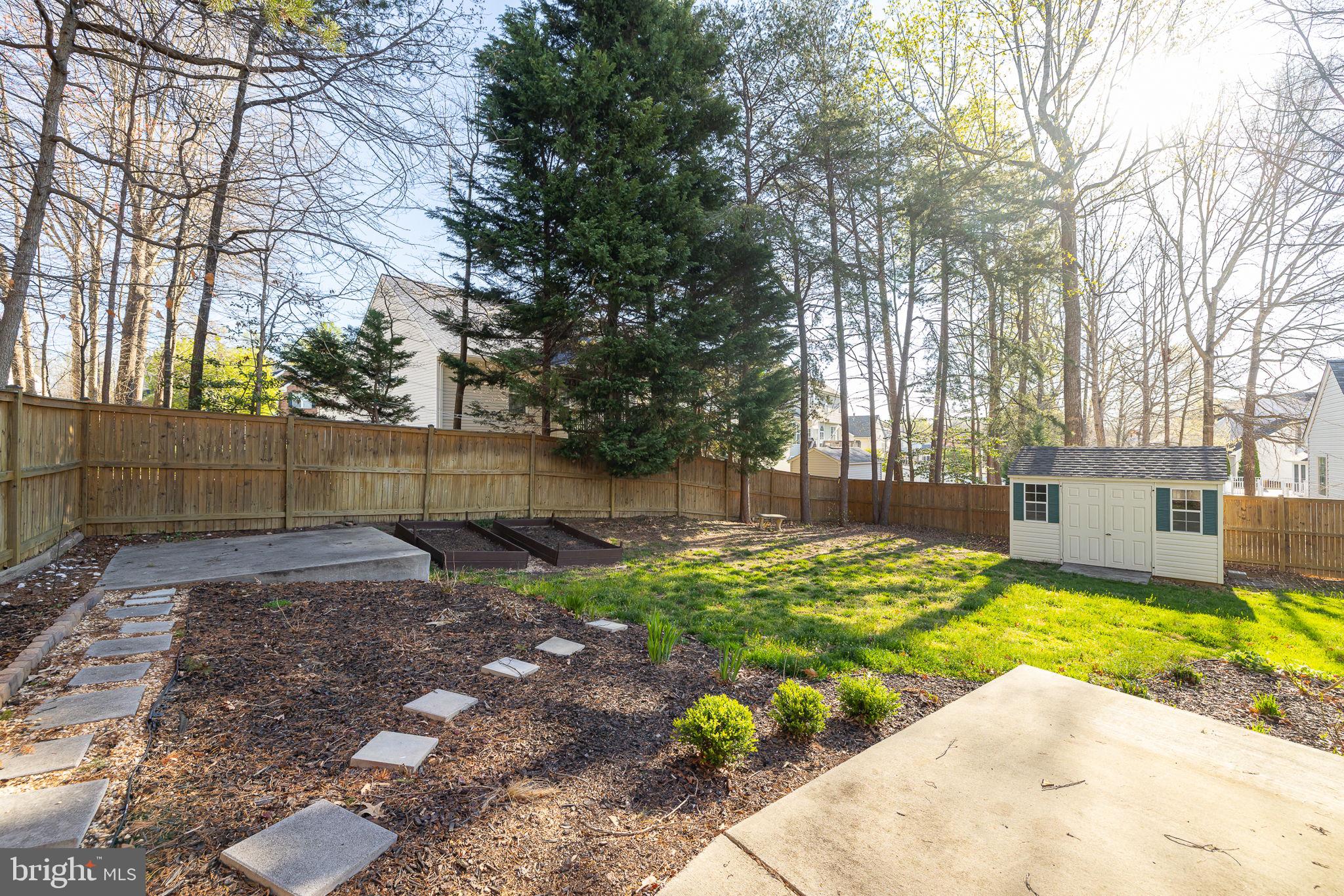 SALEM FIELDS - Residential Lease