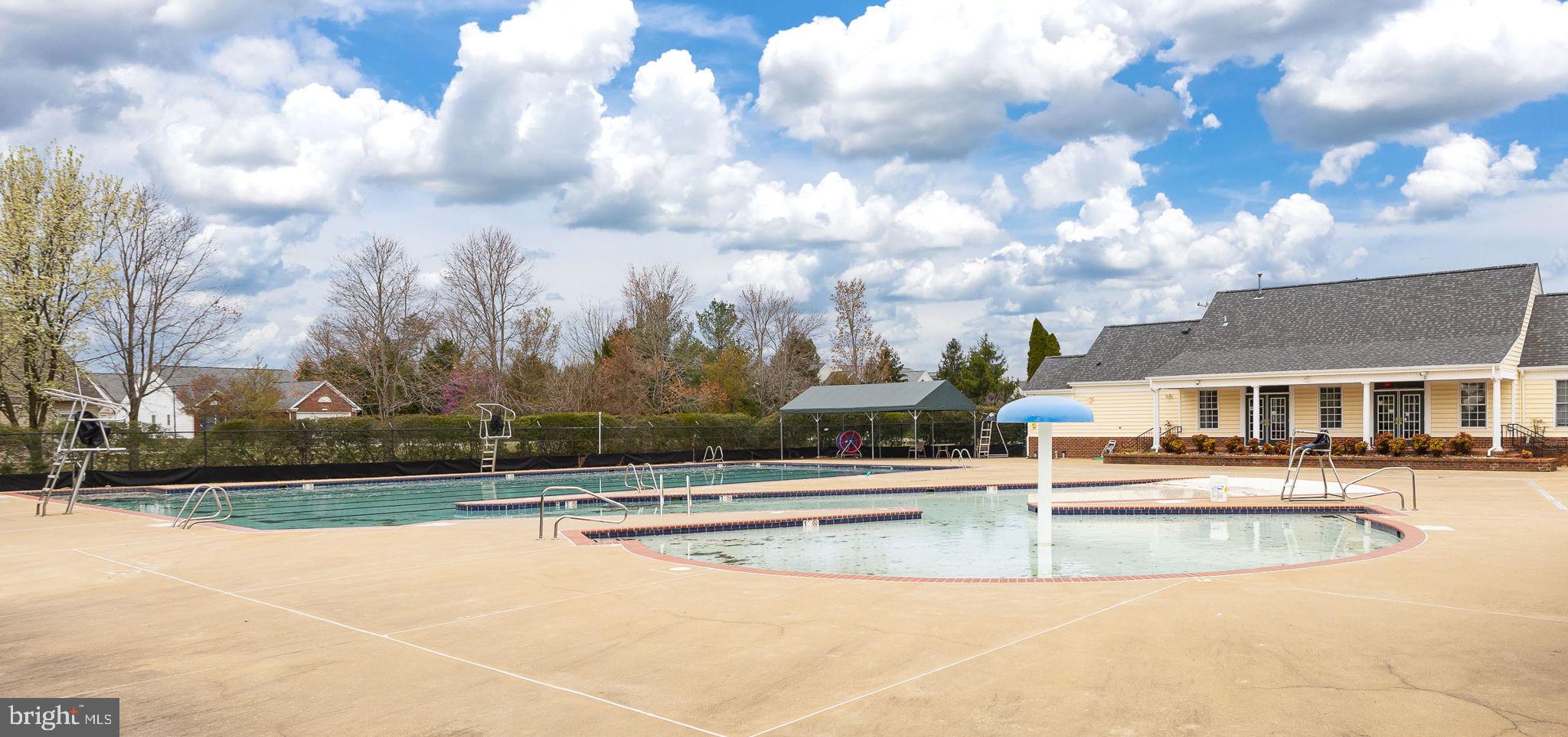 SALEM FIELDS - Residential Lease