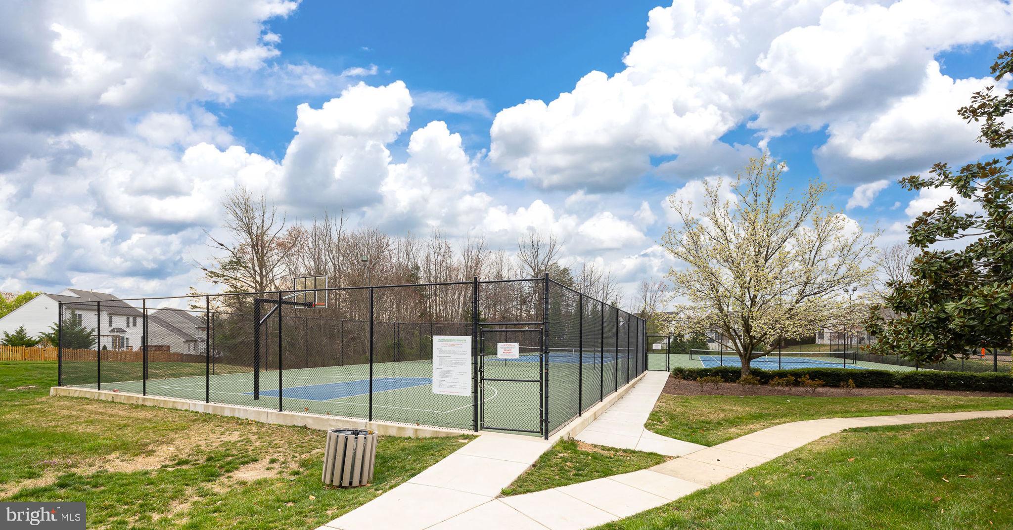 SALEM FIELDS - Residential Lease