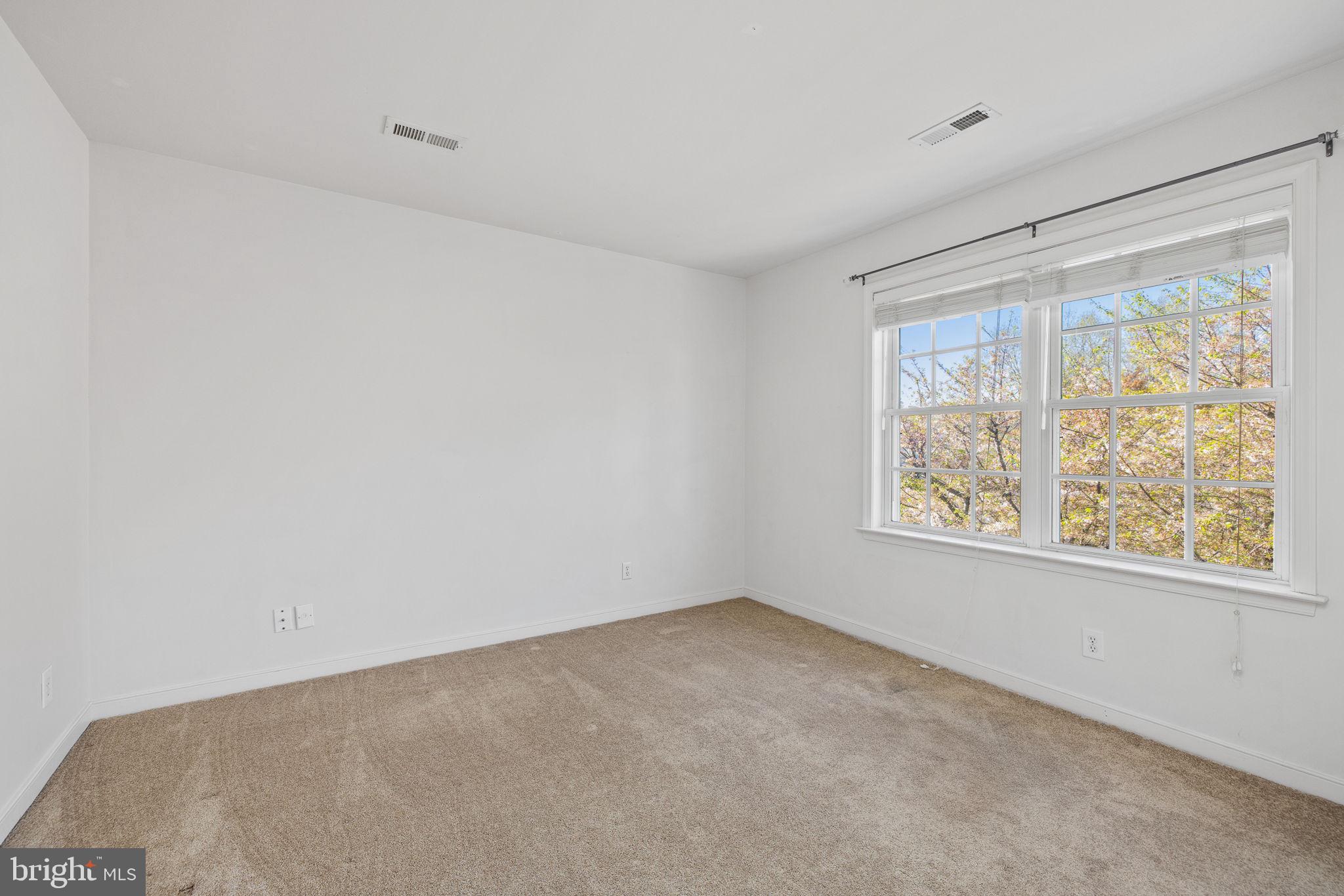 SALEM FIELDS - Residential Lease