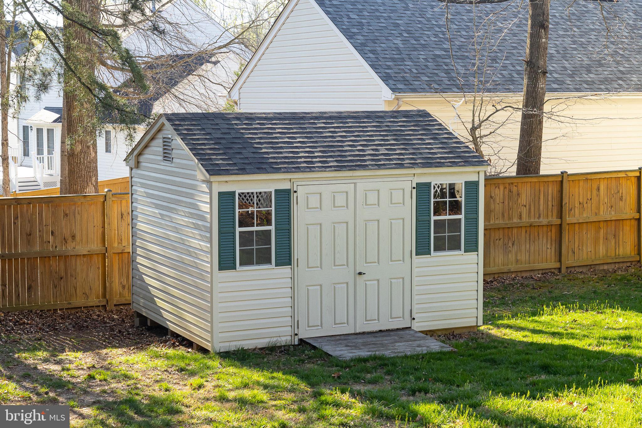 SALEM FIELDS - Residential Lease