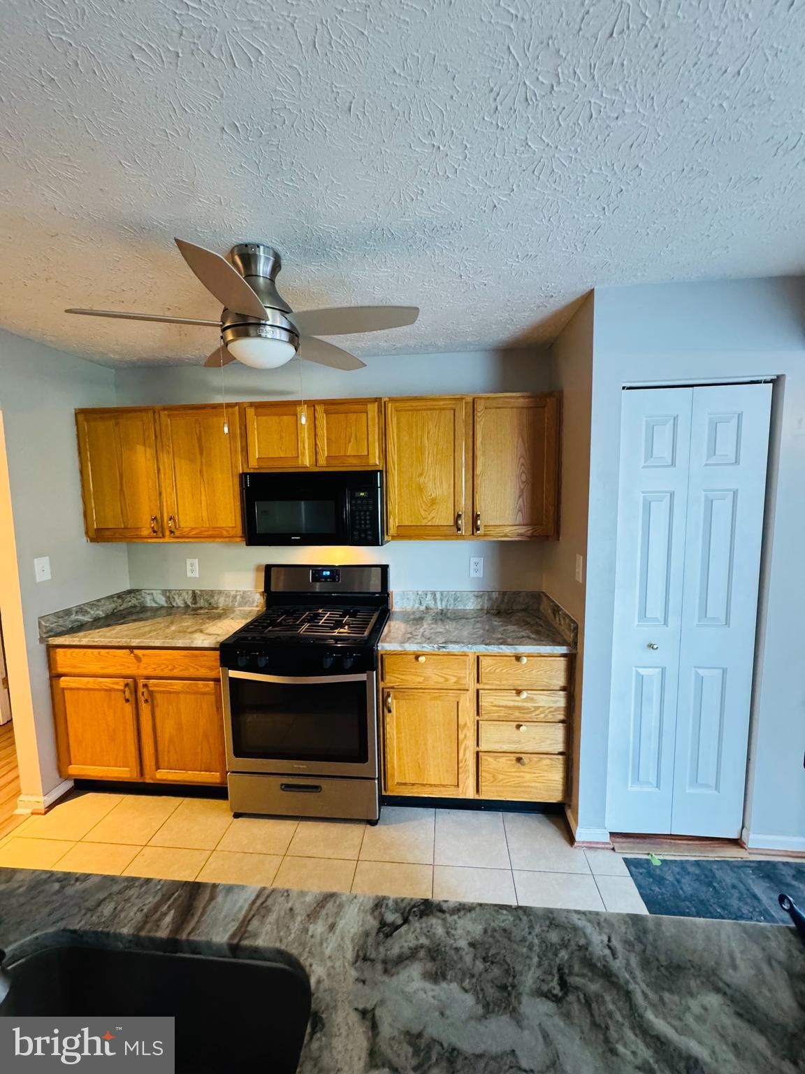 PINEY ORCHARD - Residential Lease