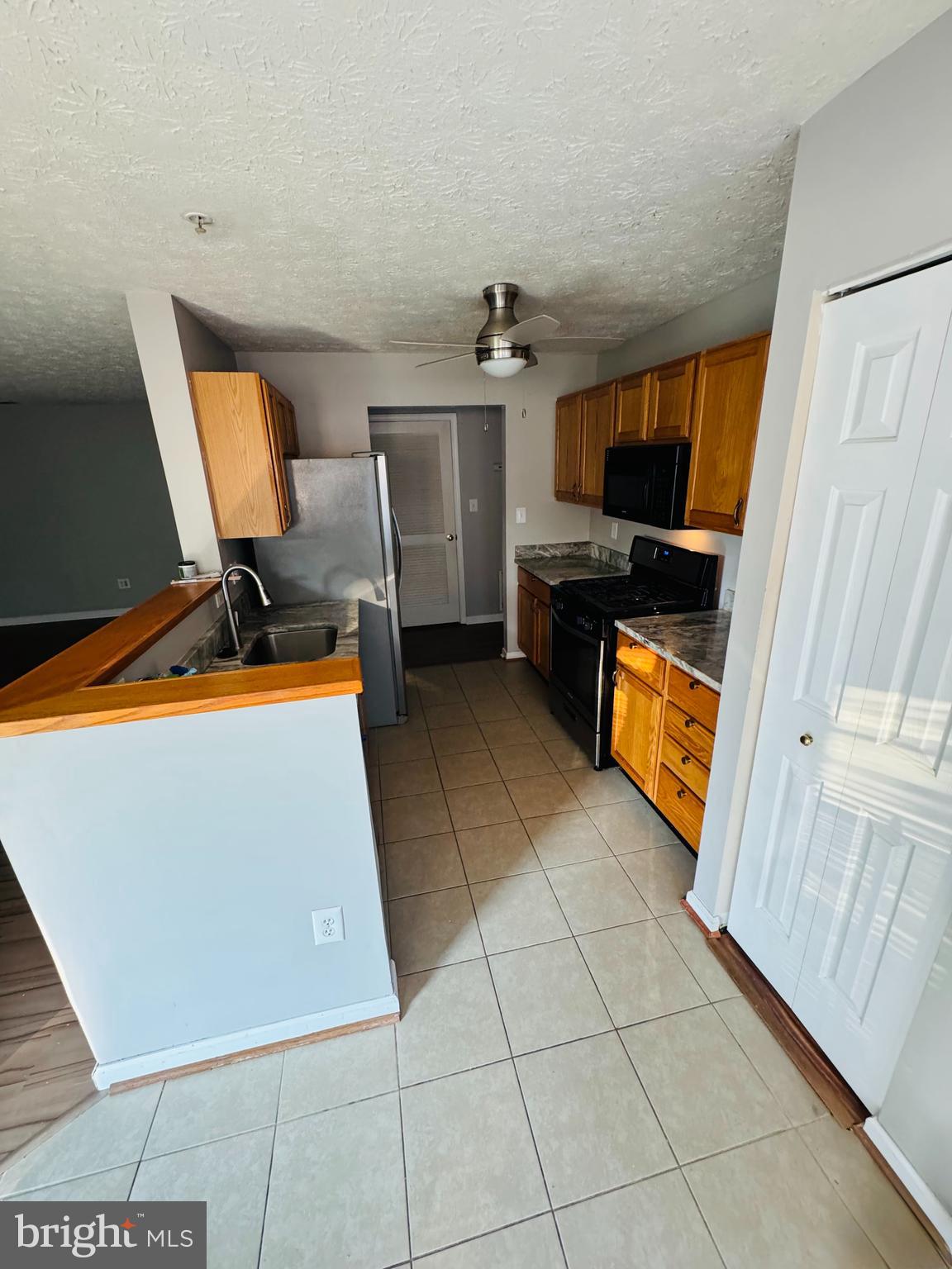 PINEY ORCHARD - Residential Lease