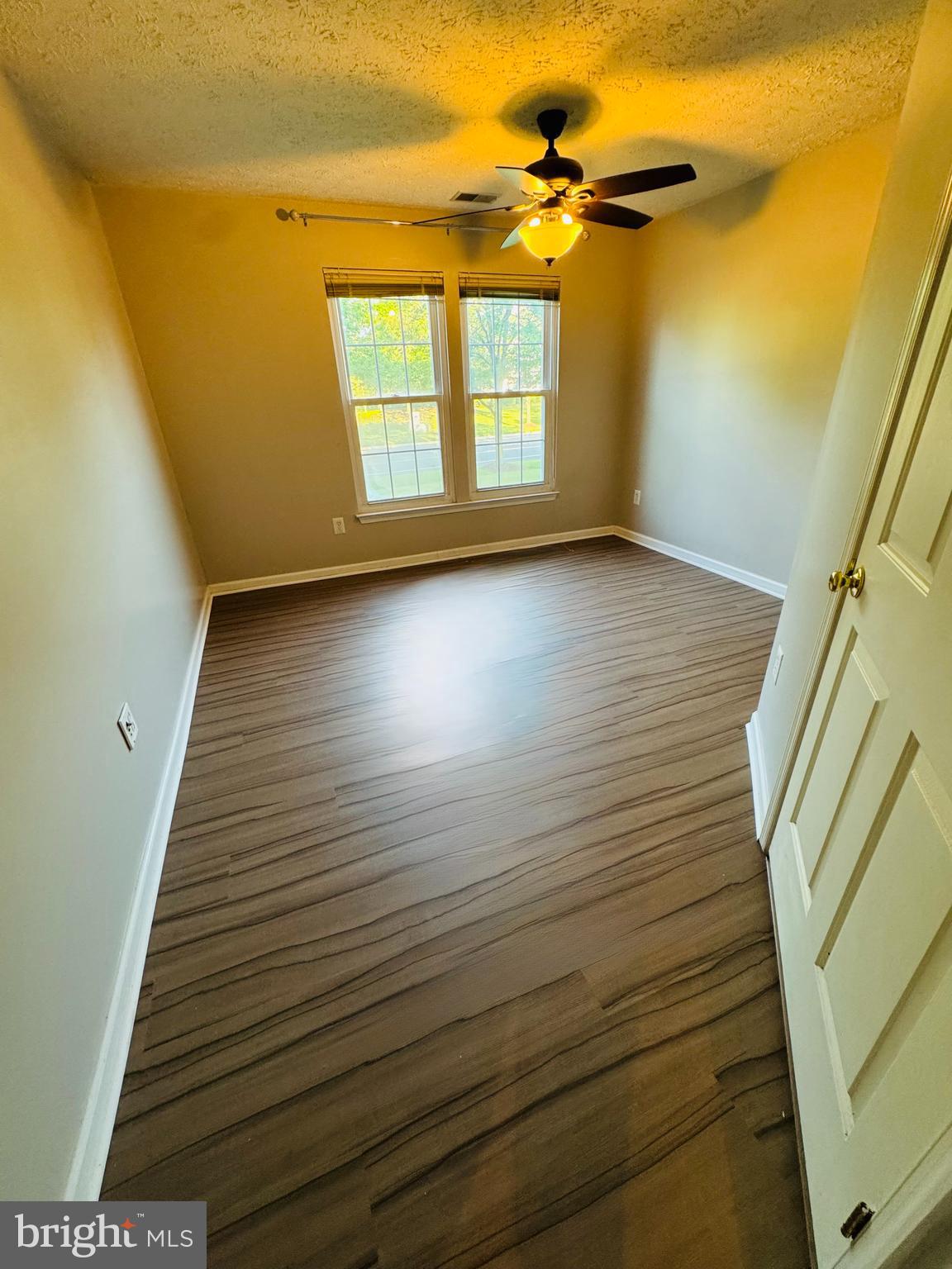 PINEY ORCHARD - Residential Lease