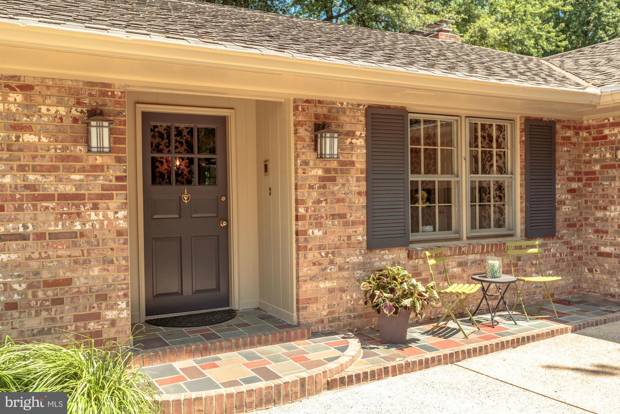 MC LEAN HAMLET - Residential