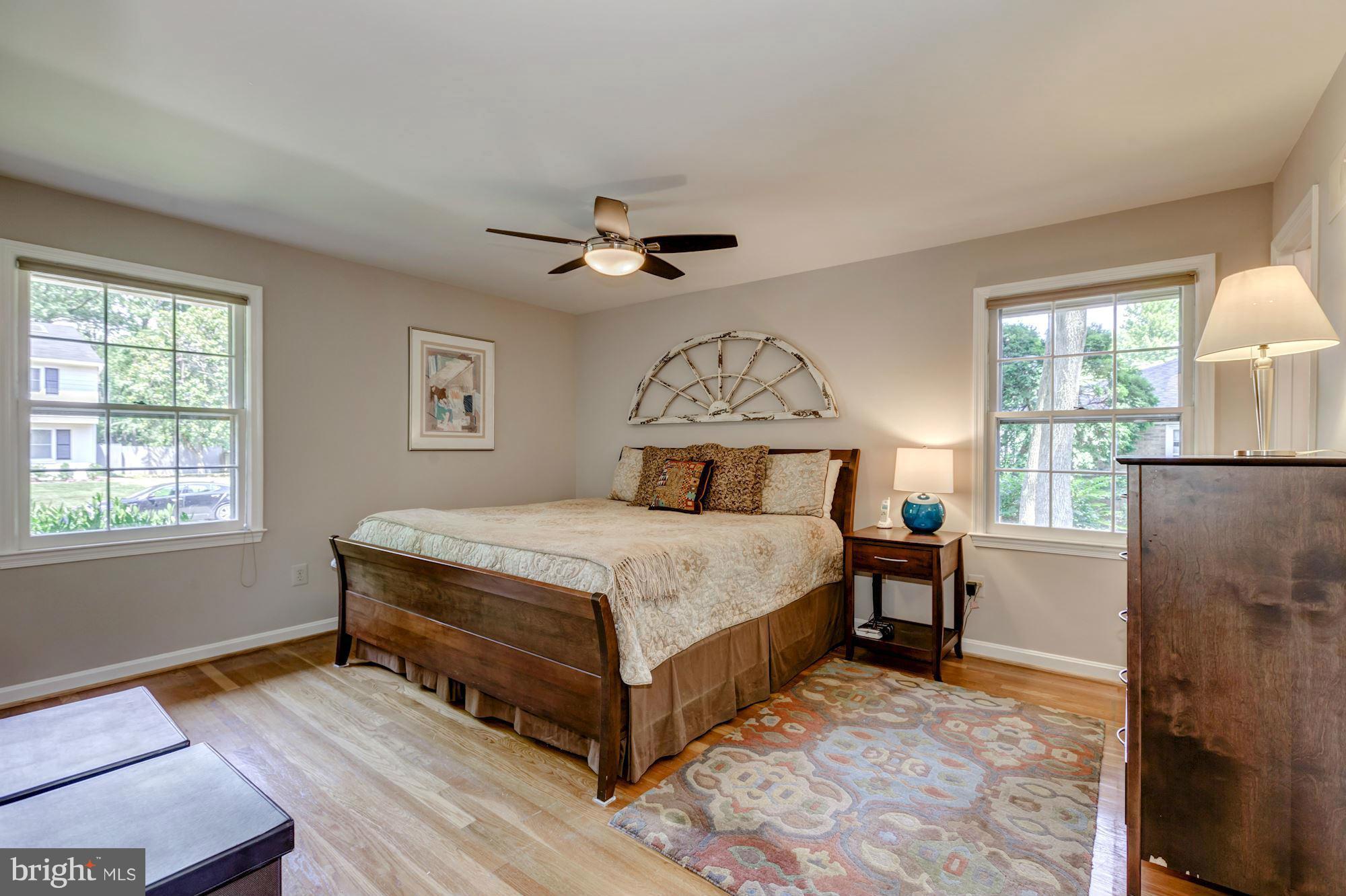 MC LEAN HAMLET - Residential