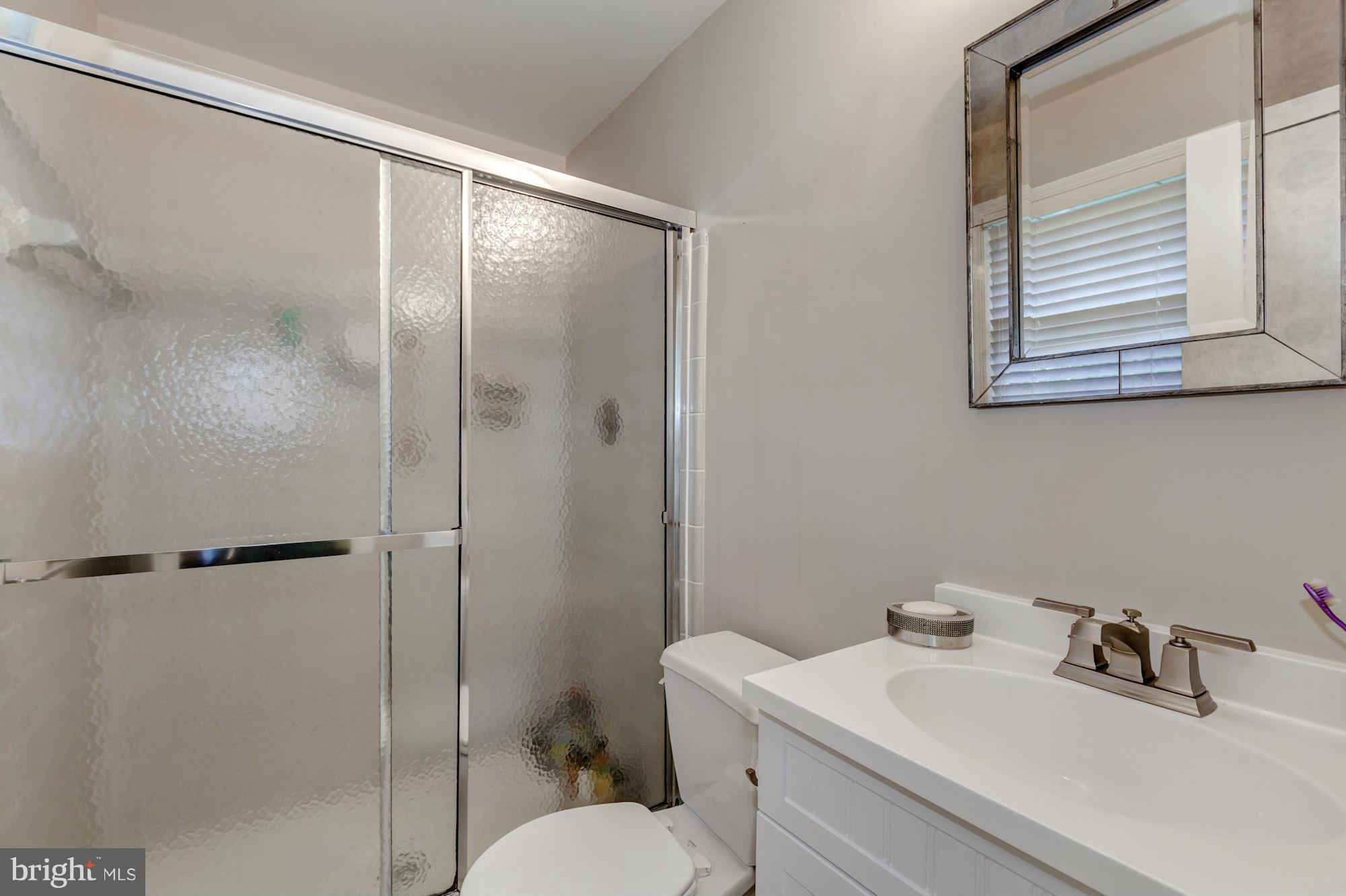 MC LEAN HAMLET - Residential