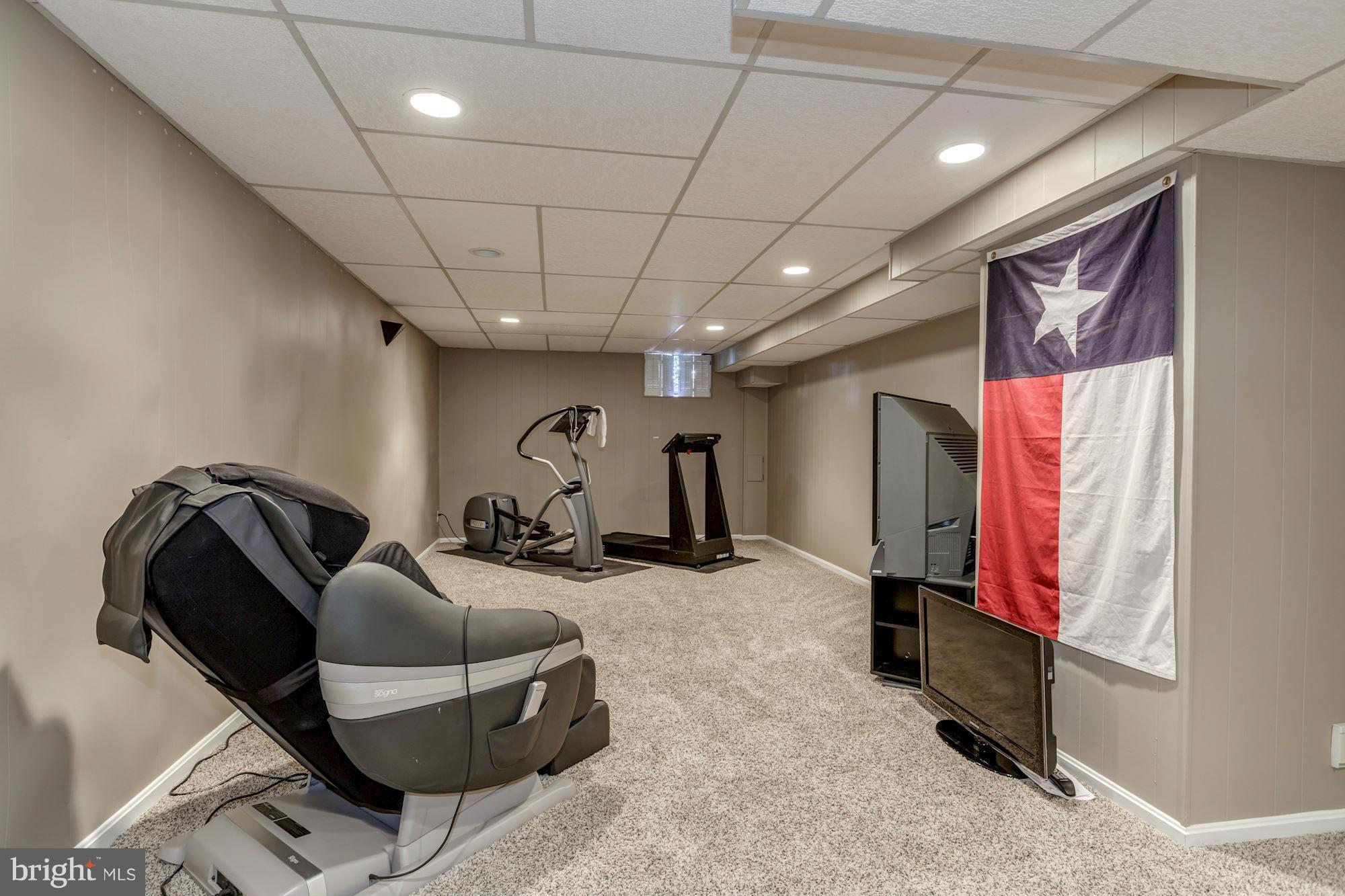 MC LEAN HAMLET - Residential