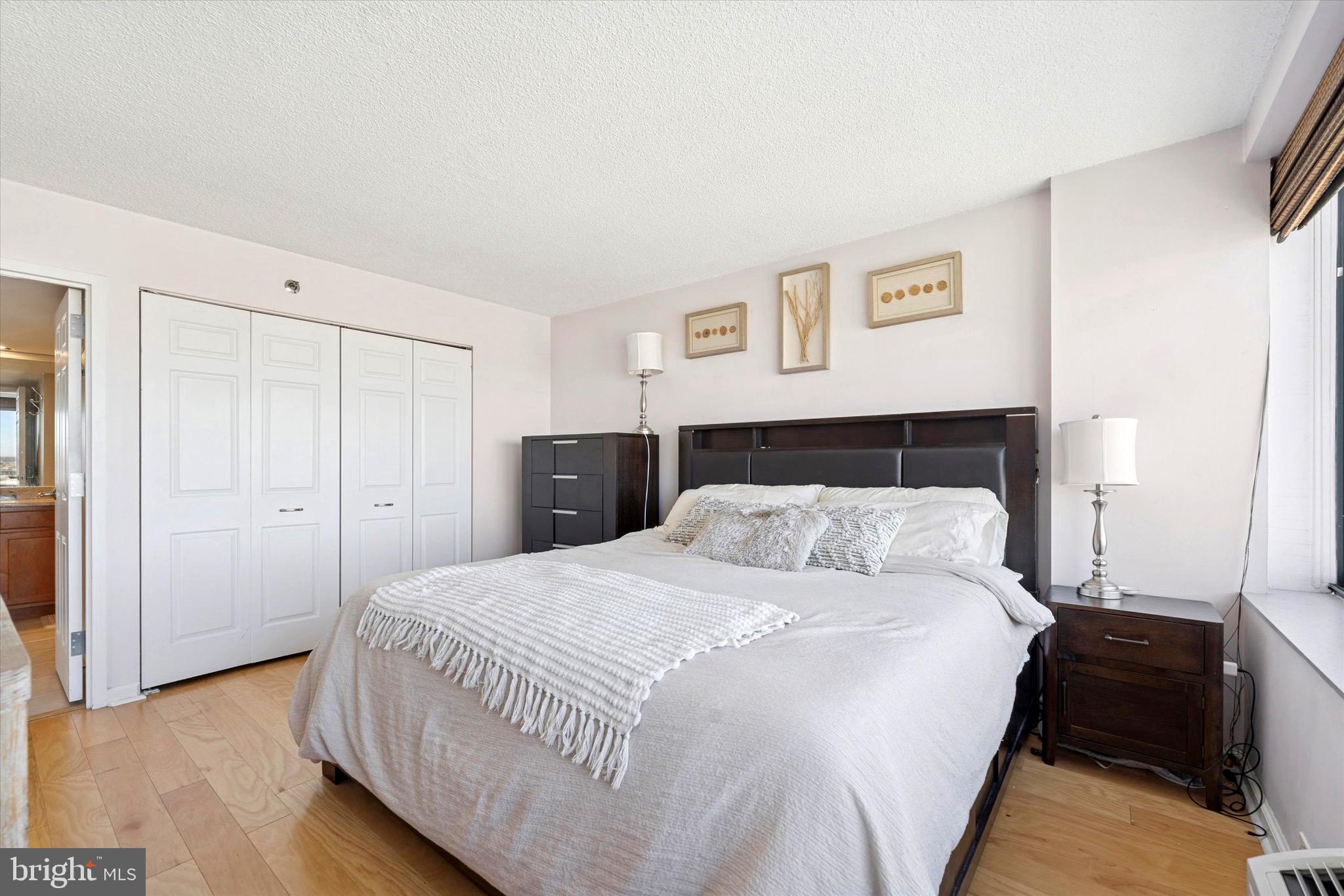 ART MUSEUM AREA - Residential