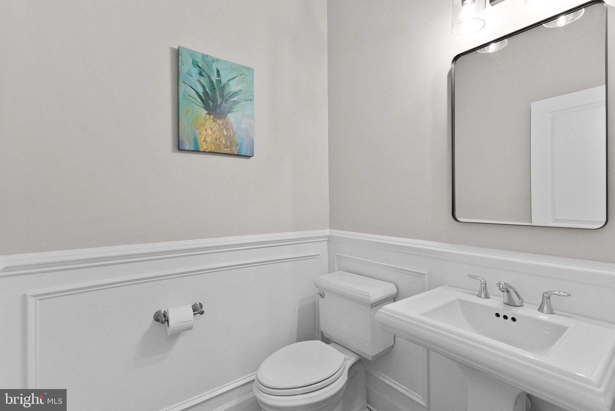 HUNTLEIGH AT CREIGHTON FARMS - Residential