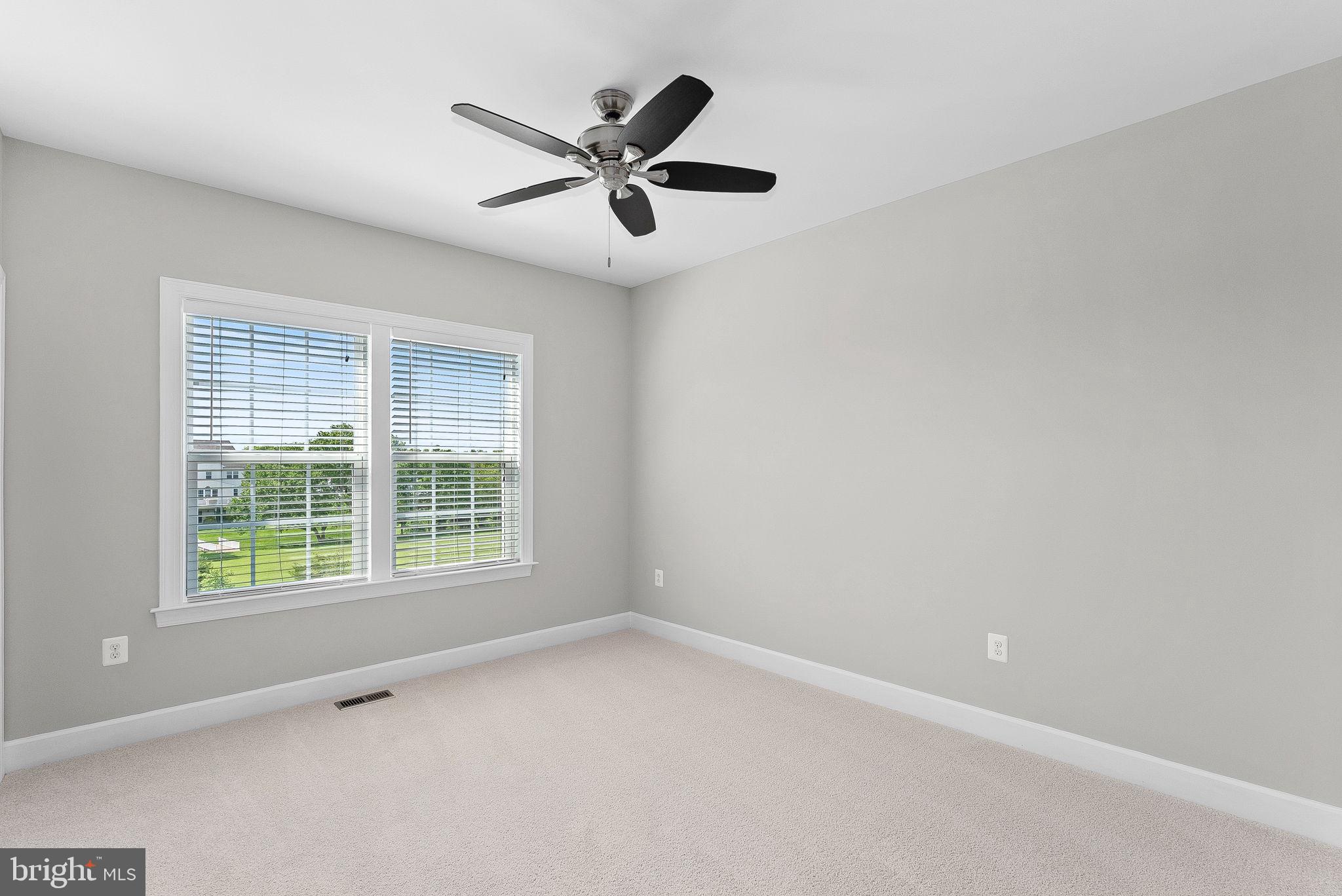 HUNTLEIGH AT CREIGHTON FARMS - Residential