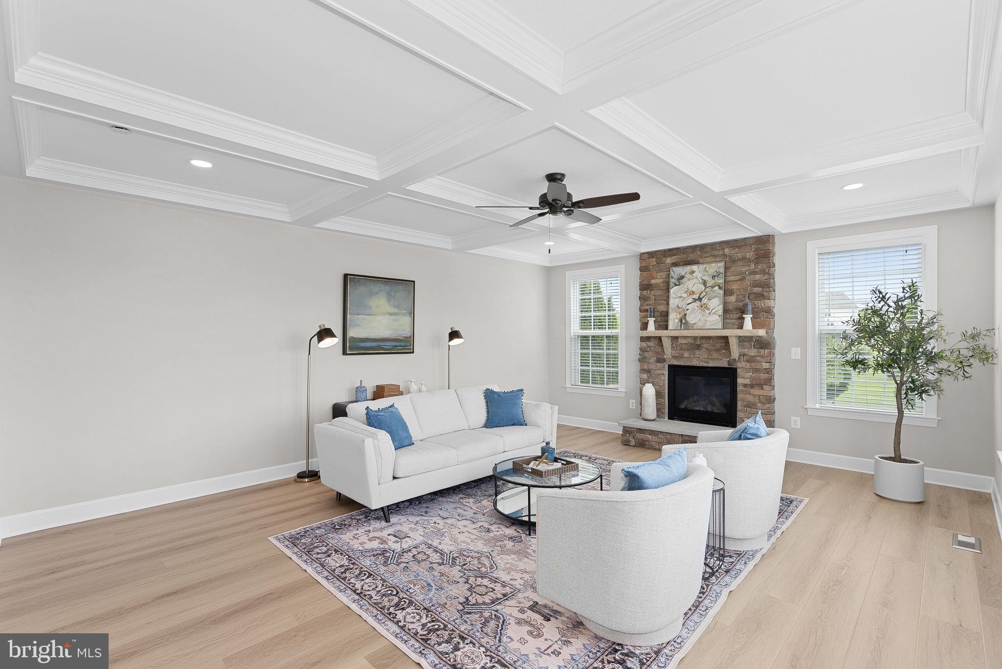 HUNTLEIGH AT CREIGHTON FARMS - Residential