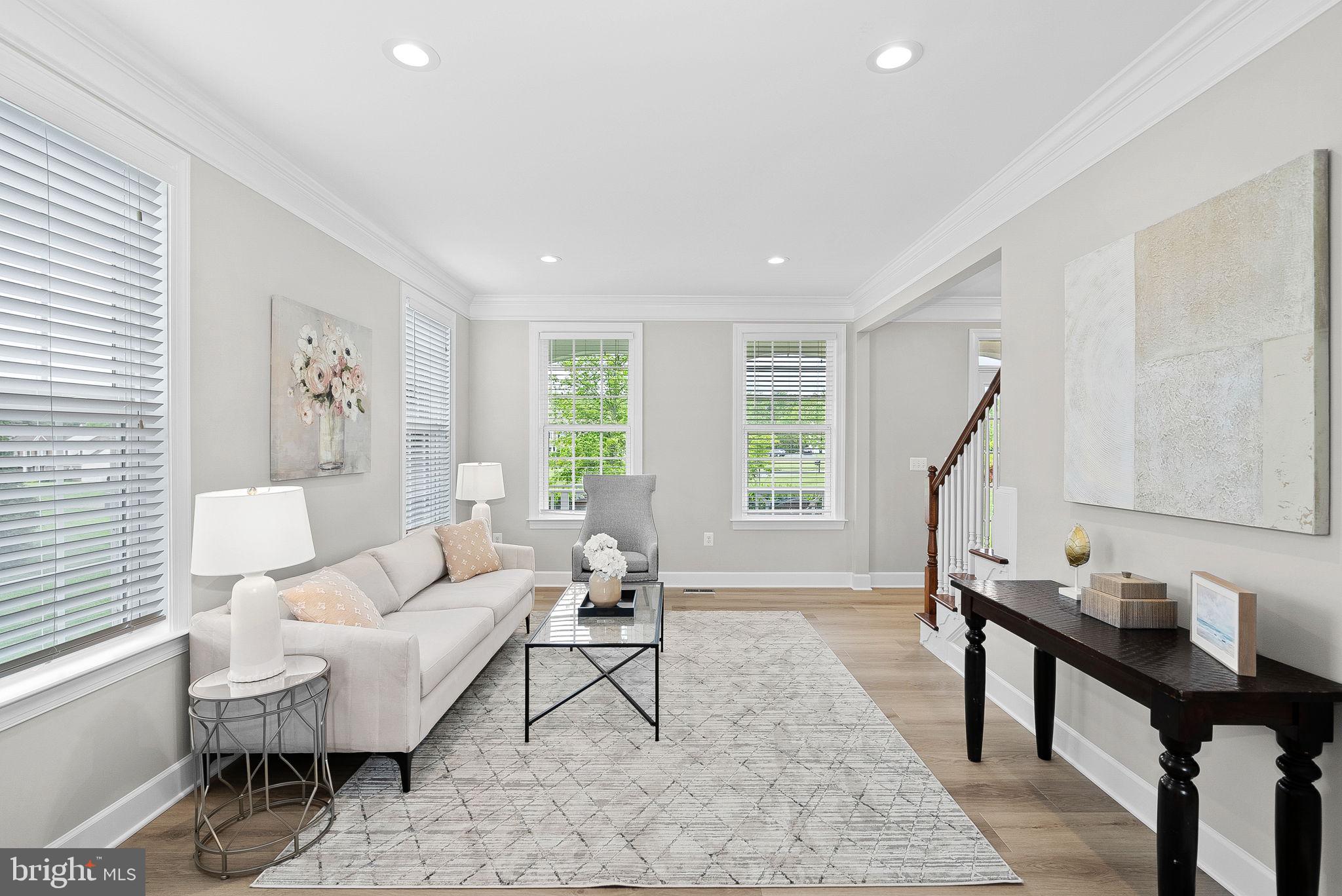 HUNTLEIGH AT CREIGHTON FARMS - Residential