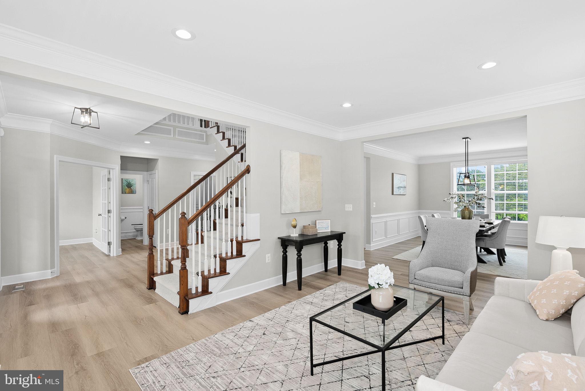 HUNTLEIGH AT CREIGHTON FARMS - Residential