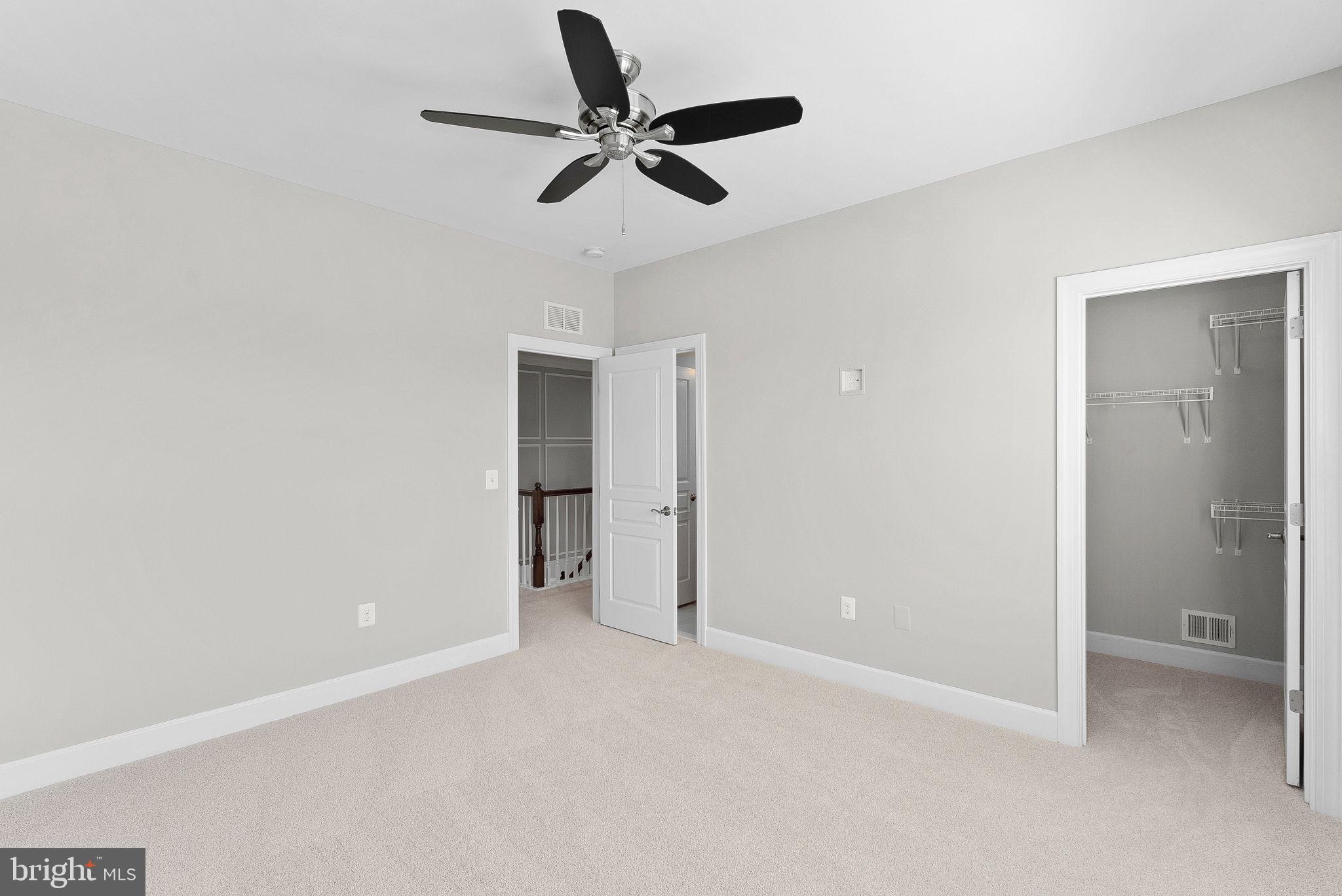 HUNTLEIGH AT CREIGHTON FARMS - Residential