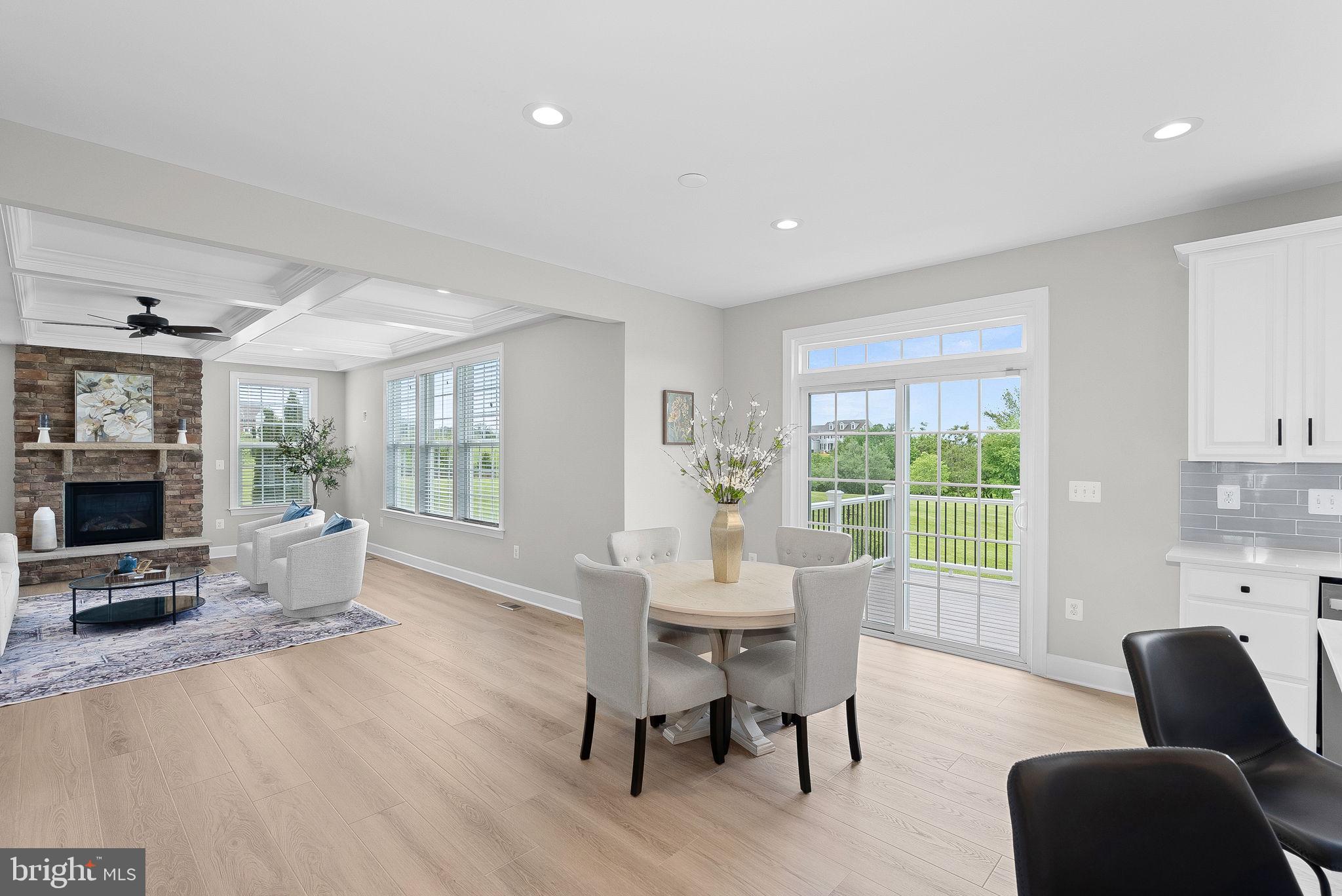 HUNTLEIGH AT CREIGHTON FARMS - Residential