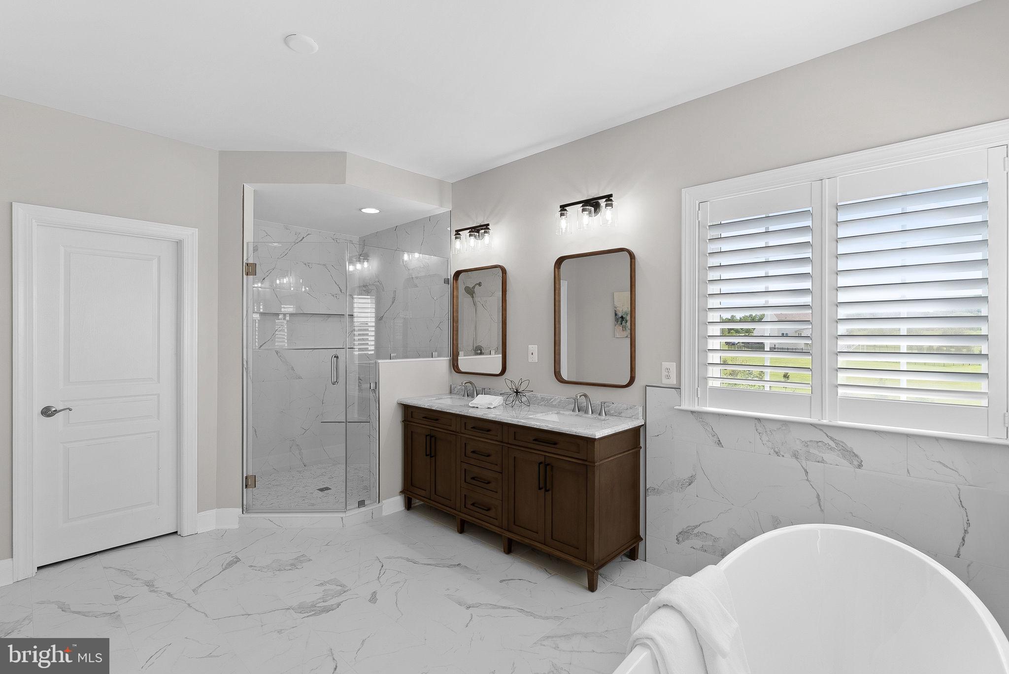 HUNTLEIGH AT CREIGHTON FARMS - Residential