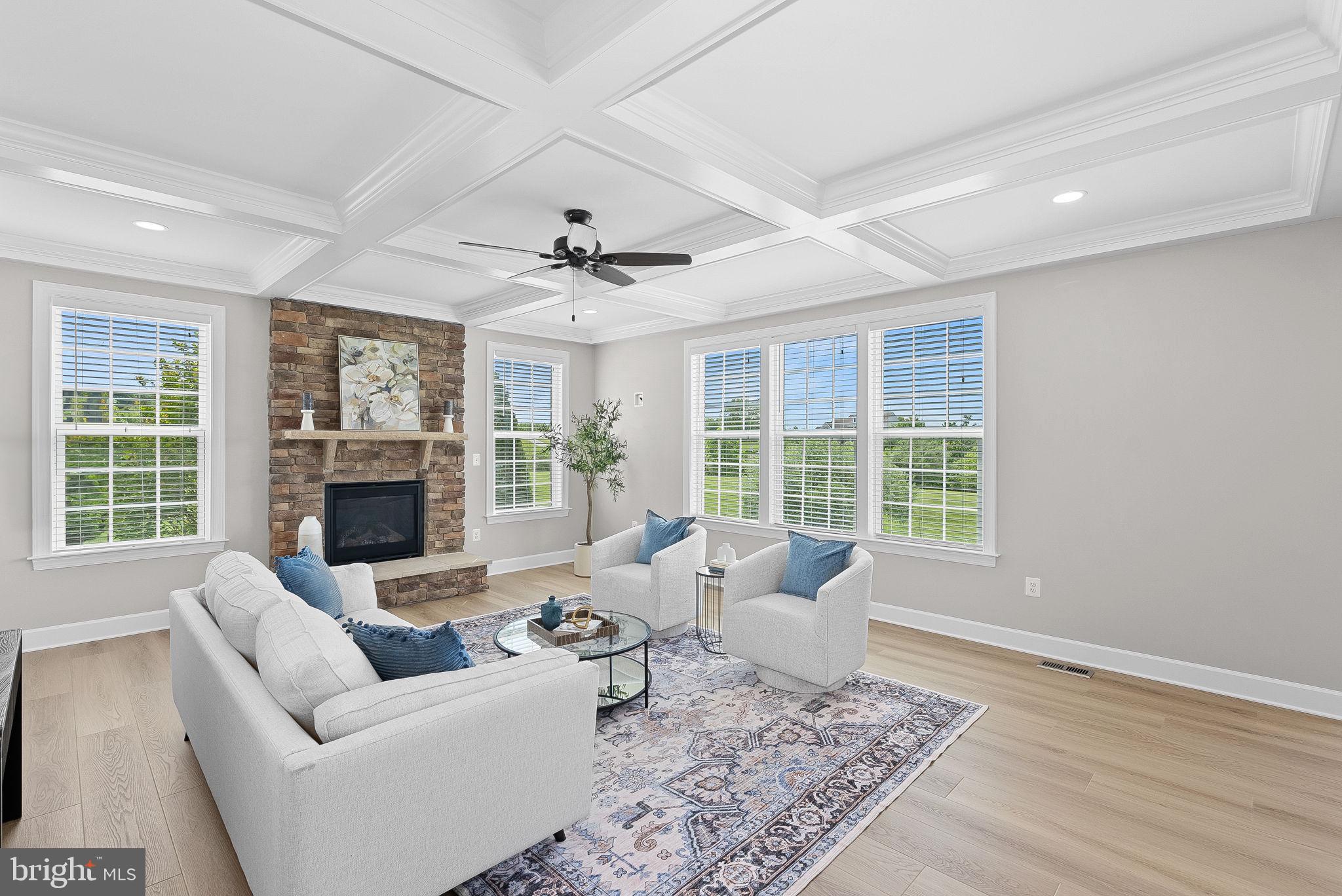 HUNTLEIGH AT CREIGHTON FARMS - Residential