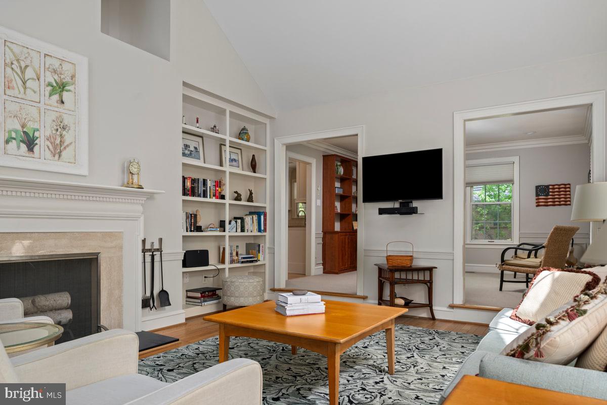 TEVERSALL - Residential