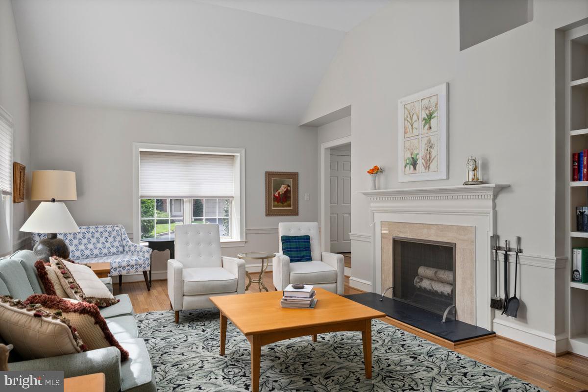 TEVERSALL - Residential