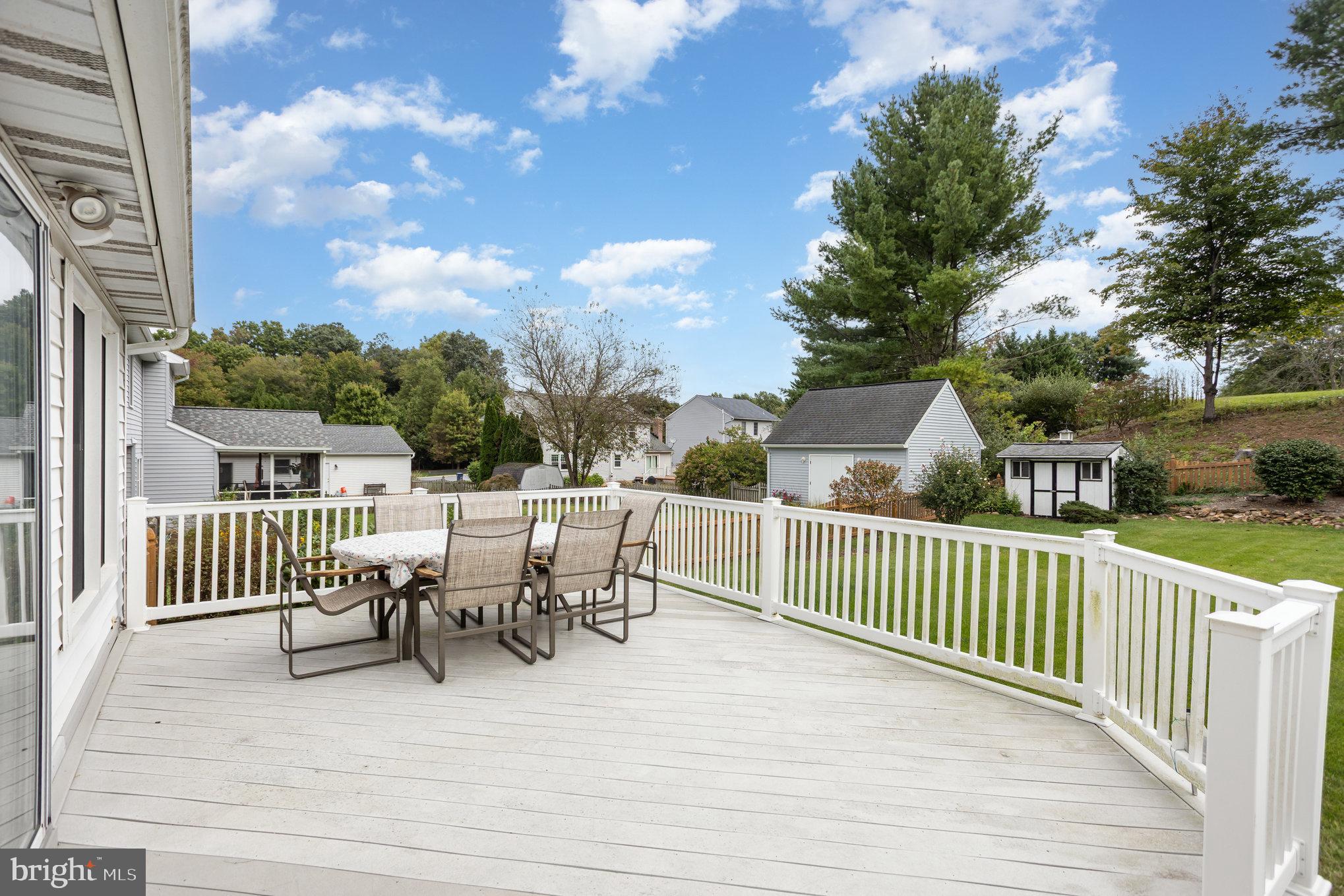 6095 OKLAHOMA ROAD