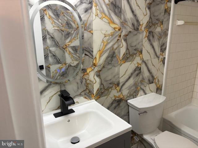 9205 NEW HAMPSHIRE AVENUE 302