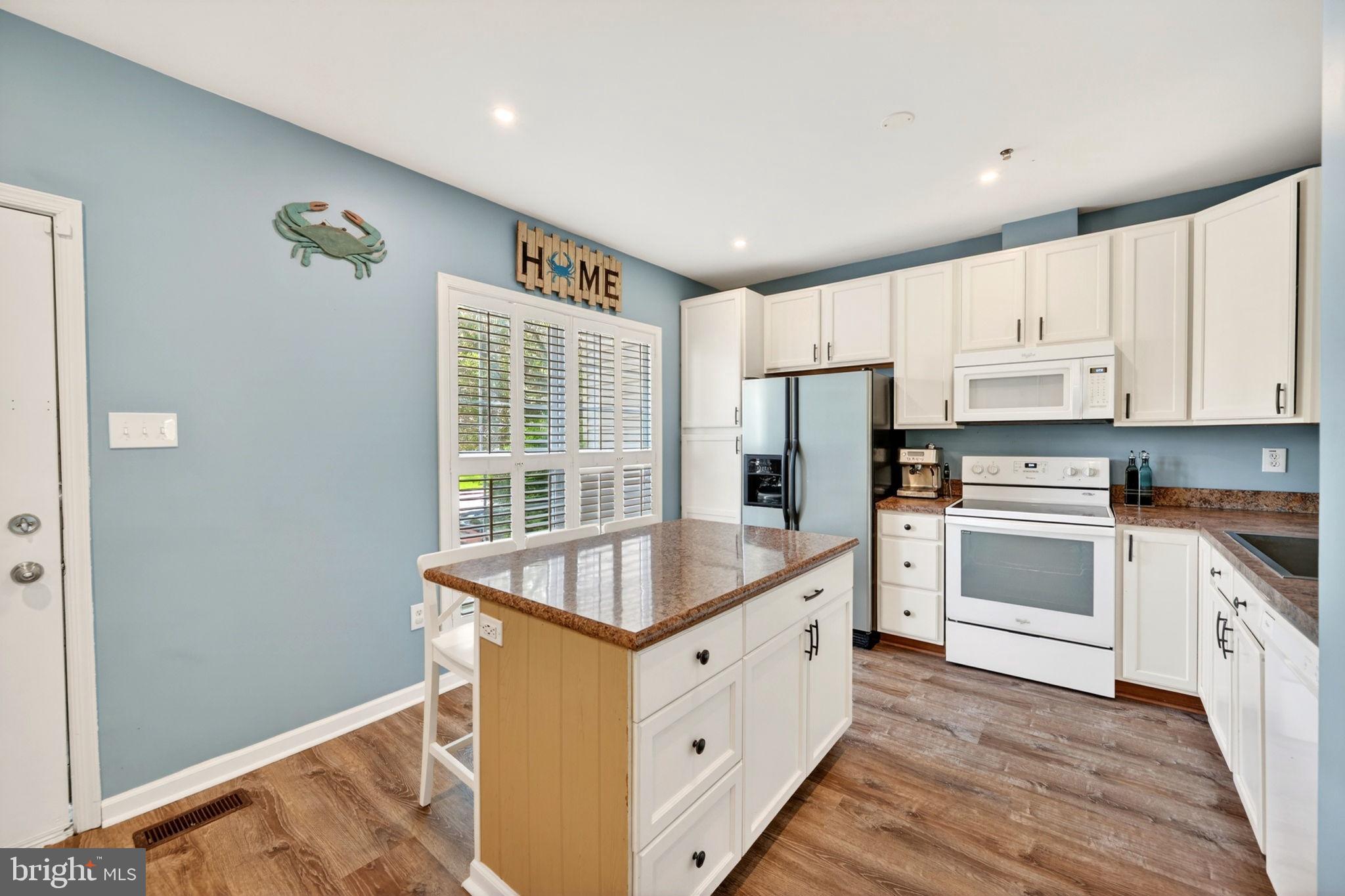 BELLE MANOR - Residential