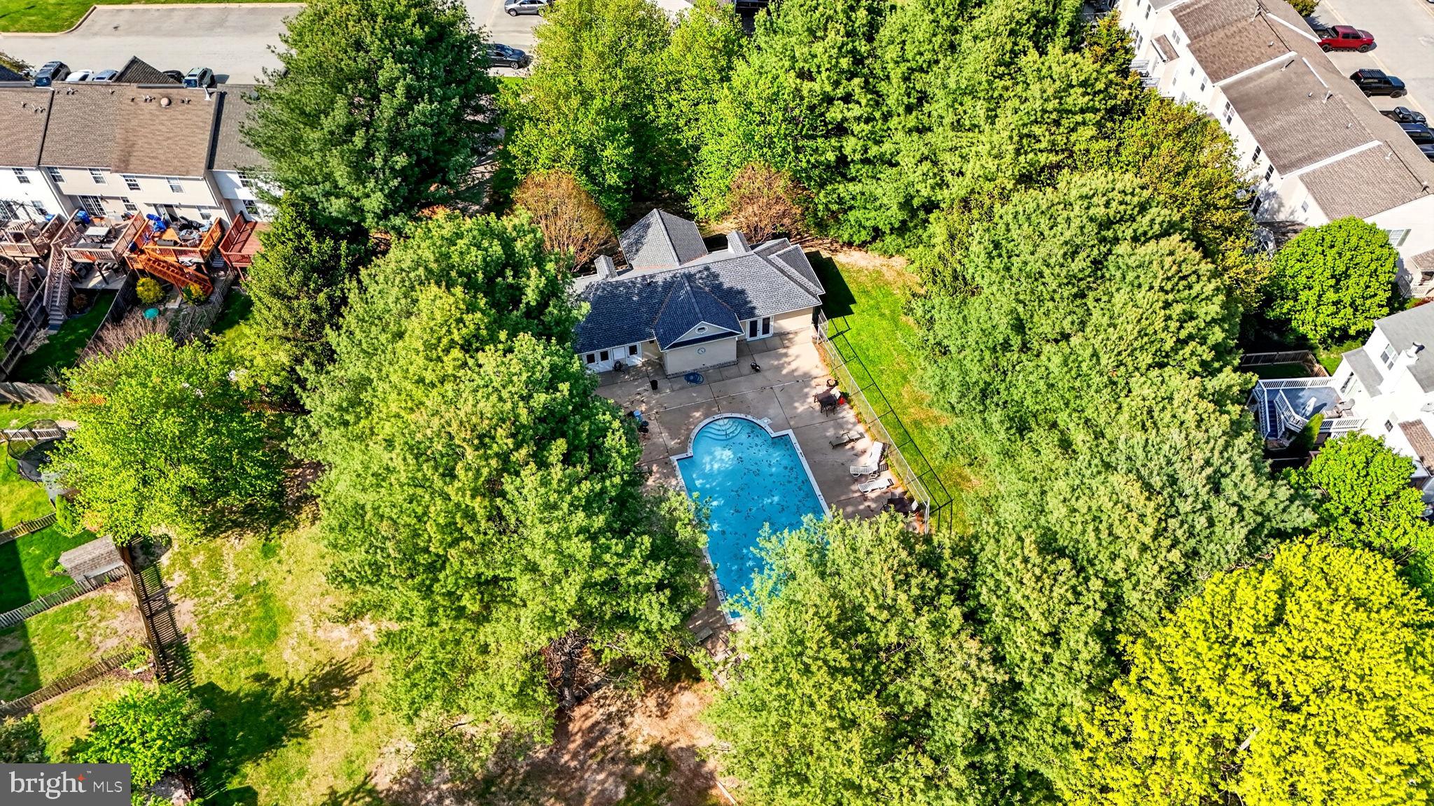 BELLE MANOR - Residential