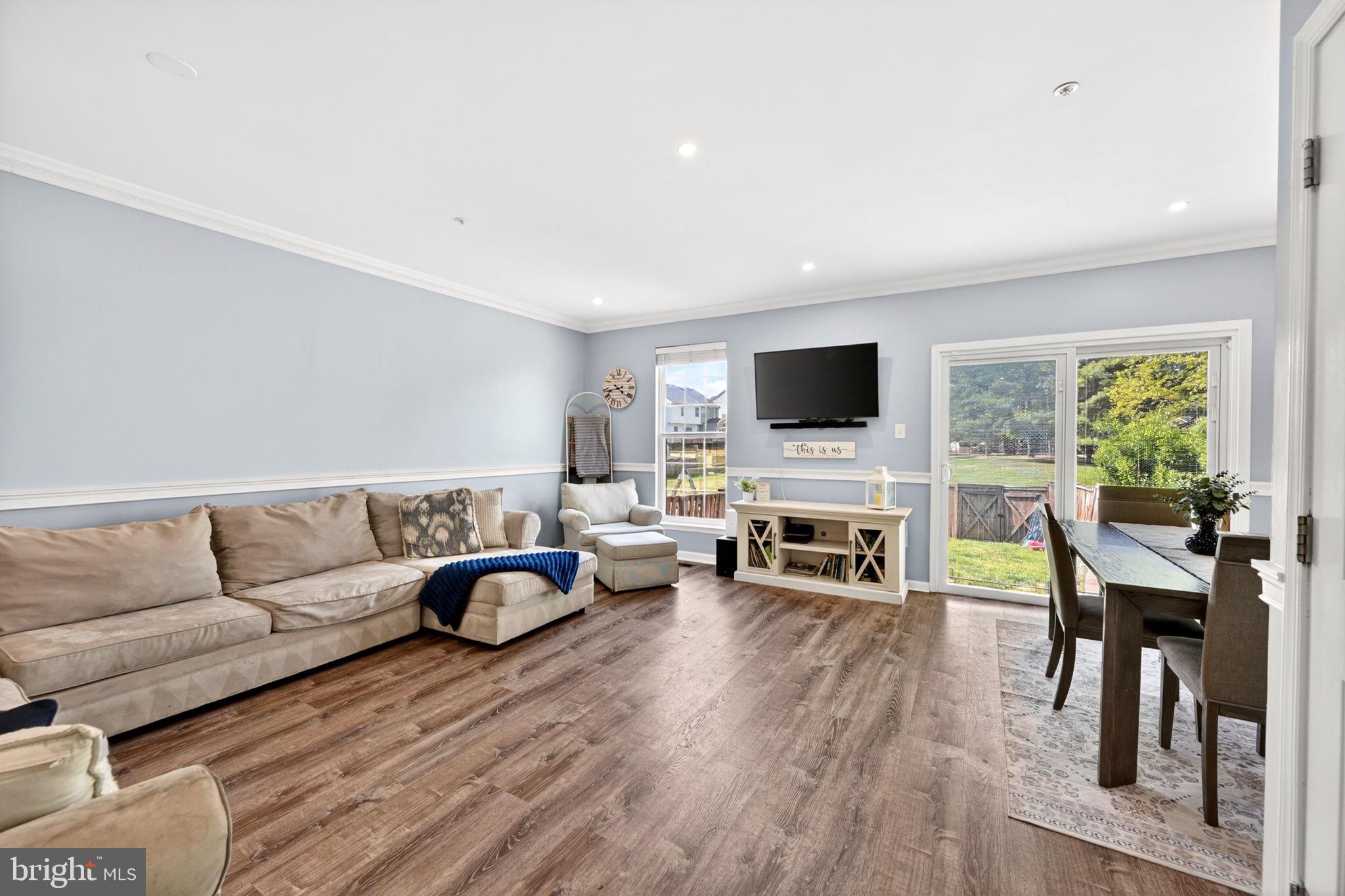 BELLE MANOR - Residential